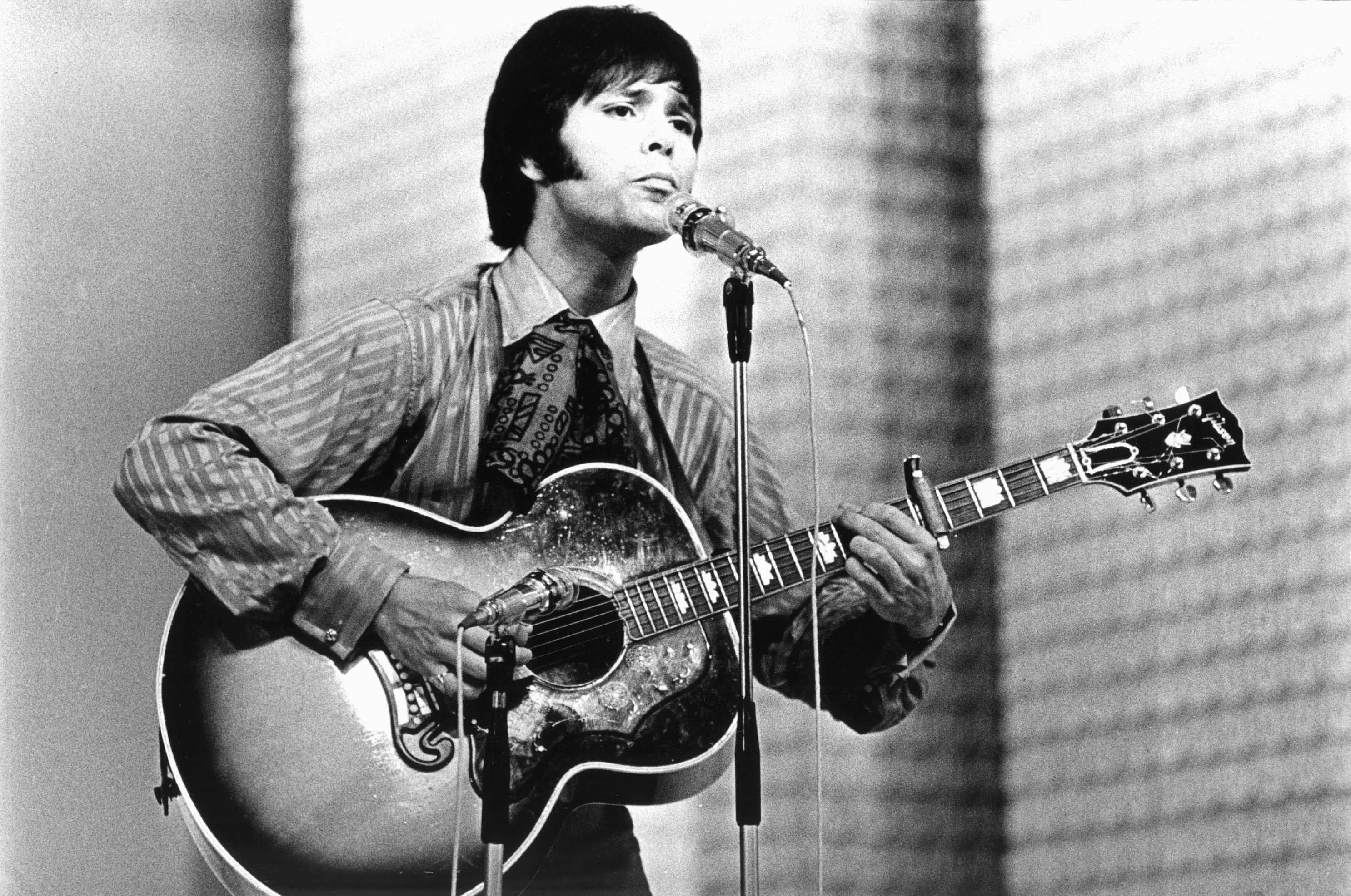 Sir Cliff Richard circa 1970. | Source: Getty Images