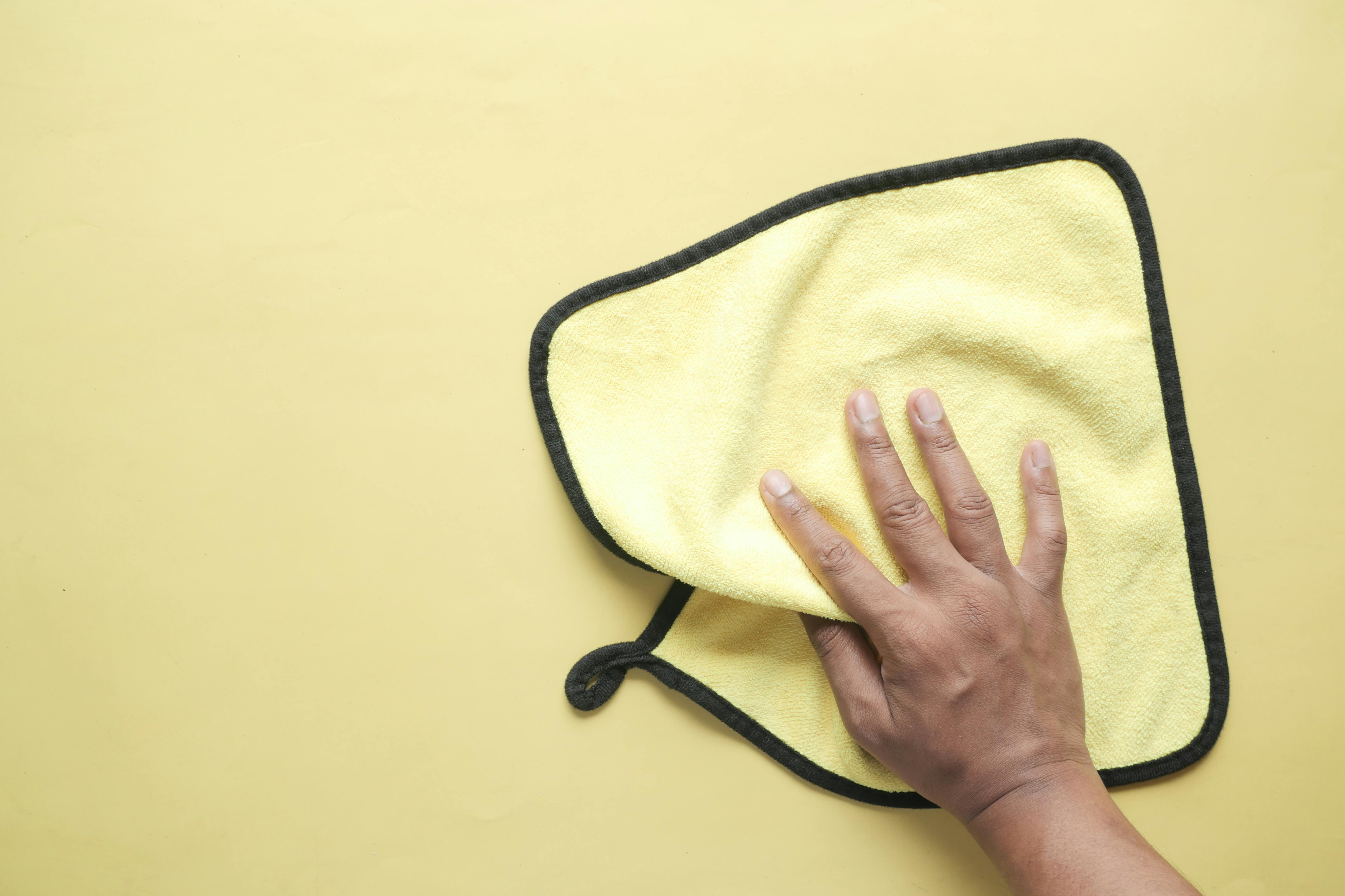 Microfiber cloth for cleaning | Source: Pexels