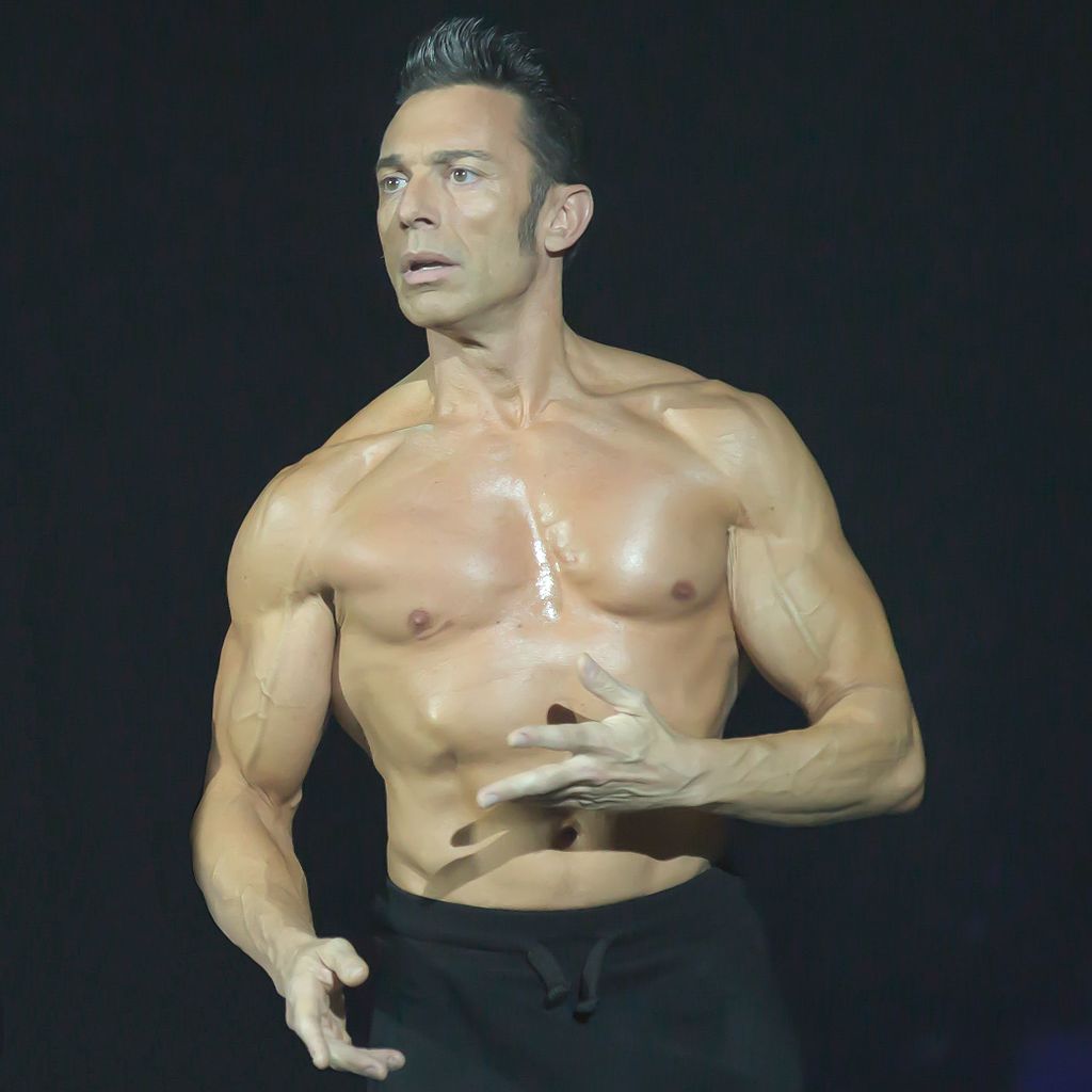 Gérard Vives pendant la compétition de danse avec les stars | Source: Wikimedia commons Gérard Vives pendant la compétition de danse avec les stars | Source: Wikimedia commons