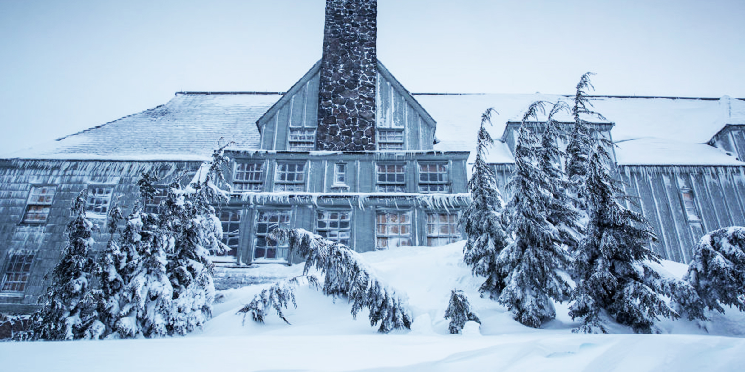 A spring blizzard covers Mt. Hood's Timberline Lodge and Ski Bowl, 2019 | Source: Getty Images