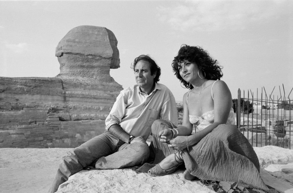 Michel Delpech et sa femme Geneviève en Egypte, en mai 1986 | photo :  Getty images