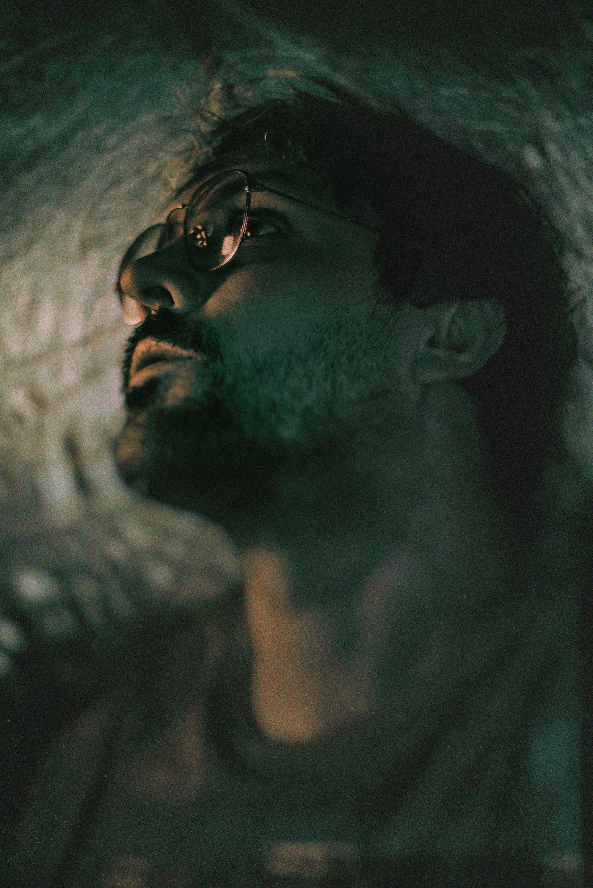 A man staring at something | Source: Unsplash