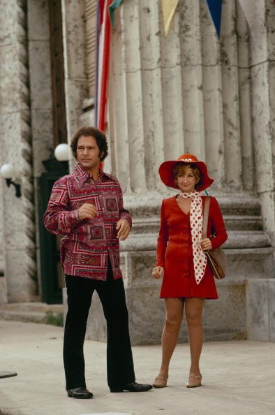 Stuart Margolin and Barbara Minkusm on "Love, American Style" (1969-1974). | Photo: Getty Images