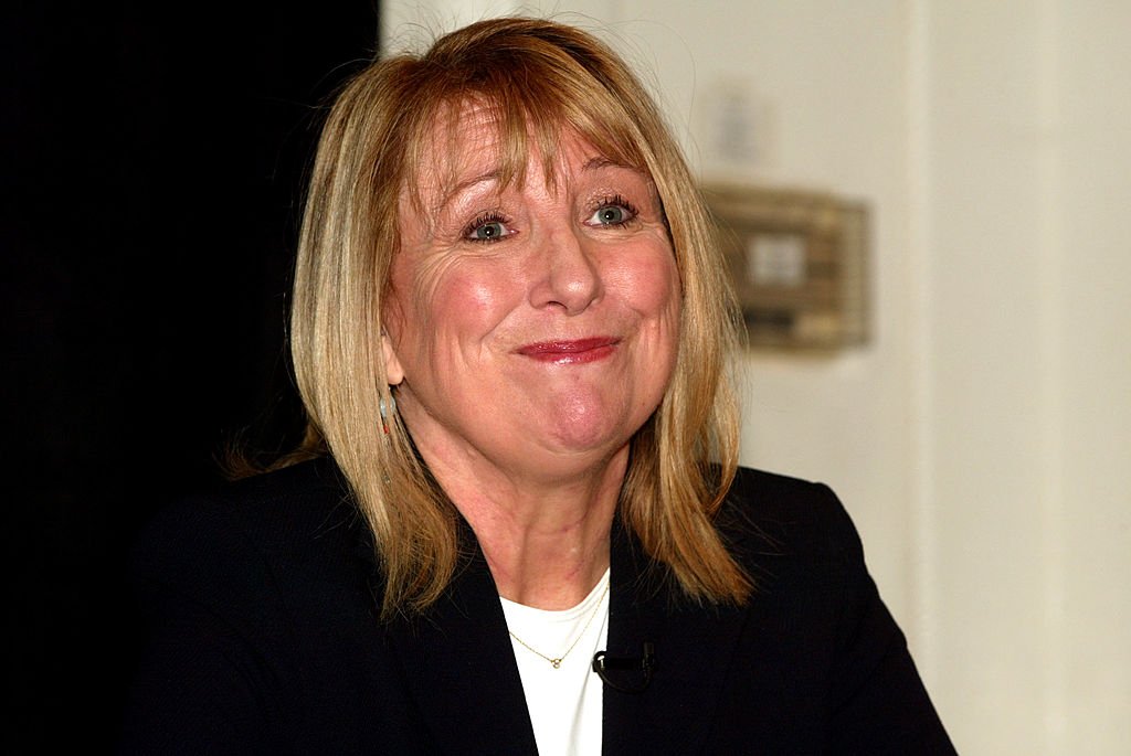 Teri Garr at a press conference to publically announce she has Multiple Sclerosis in New York City. October 9, 2002 | Photo: GettyImages