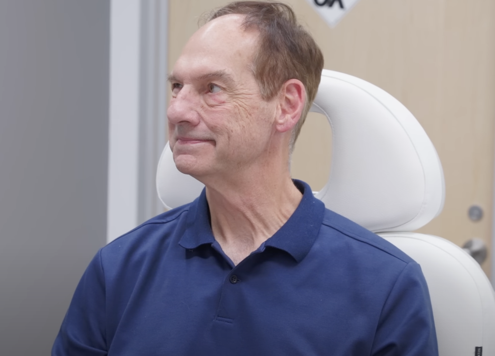 Barry Wolf before surgery | Source: YouTube/@Dr.Truesdale