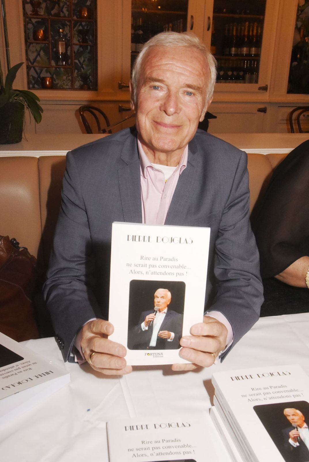 L'acteur Pierre Douglas | Photo : Getty Images L'acteur Pierre Douglas | Photo : Getty Images