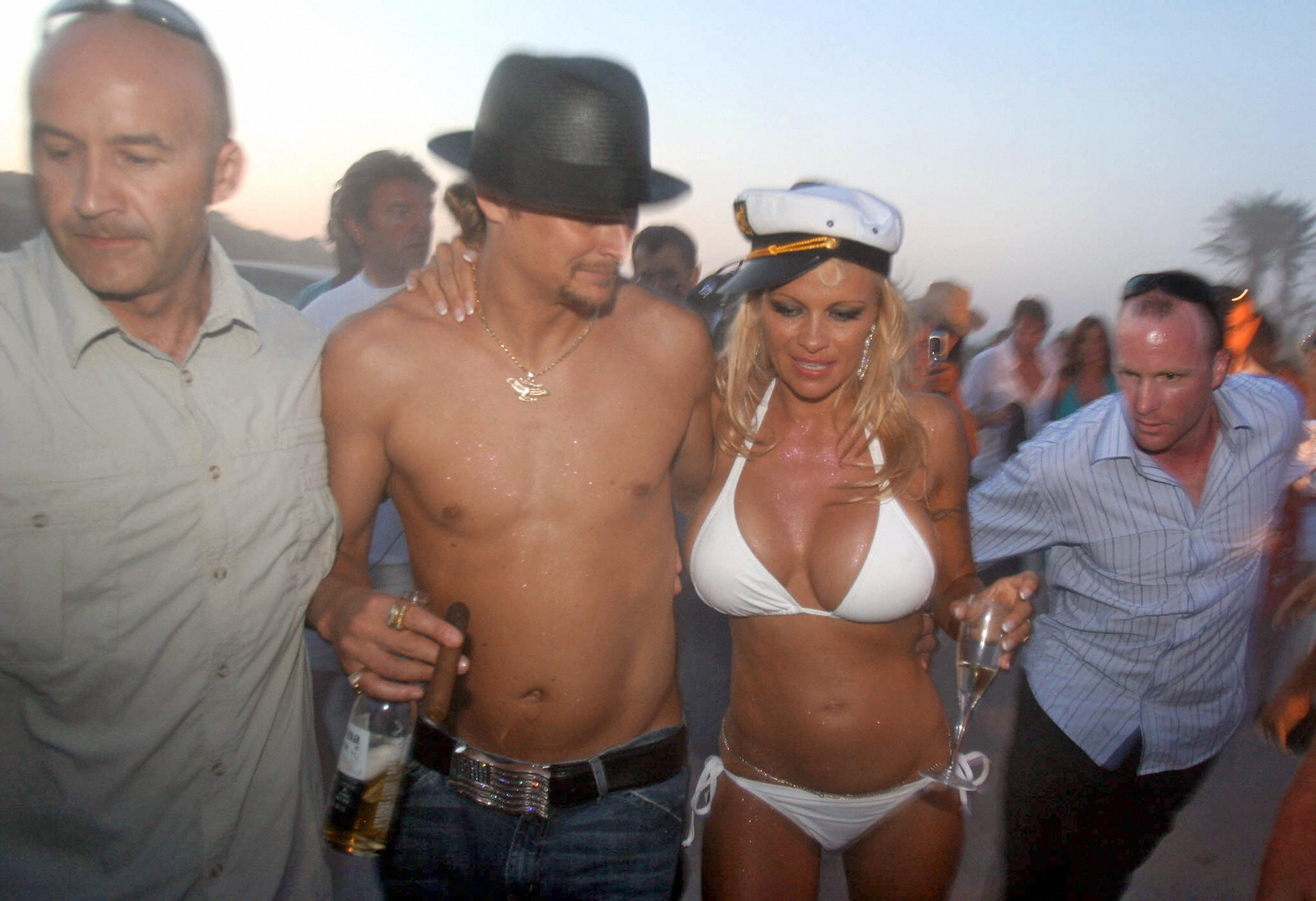 Kid Rock and Pamela Anderson on their wedding day on July 29, 2006, in Saint-Tropez, Southern France. | Source: Getty Images