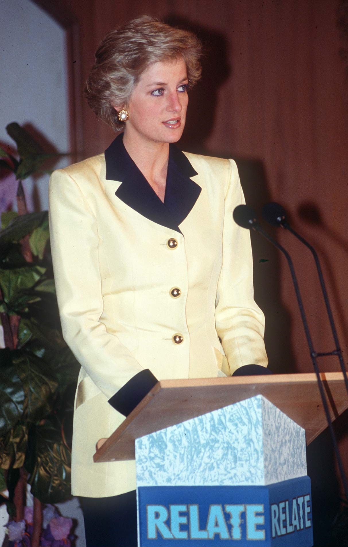 Diana, Princess Of Wales, at an award ceremony At The Inn On The Park Hotel In London | Photo: Getty Images 