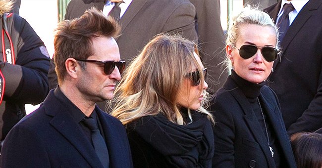 La famille Hallyday lors de l'enterrement de Johnny Hallyday. | Photo : Getty Images La famille Hallyday lors de l'enterrement de Johnny Hallyday. | Photo : Getty Images