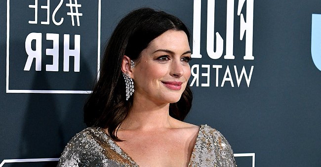 Anne Hathaway of 'Modern Love' Shines Bright in Golden Dress at 1st Red ...