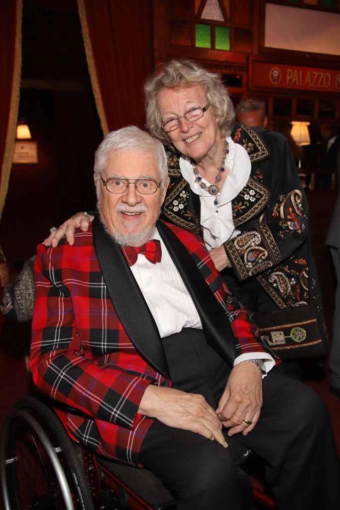 Bill Ramsey und Petra Ramsey am 10.11.2018 in Hamburg. | Quelle: Getty Images
