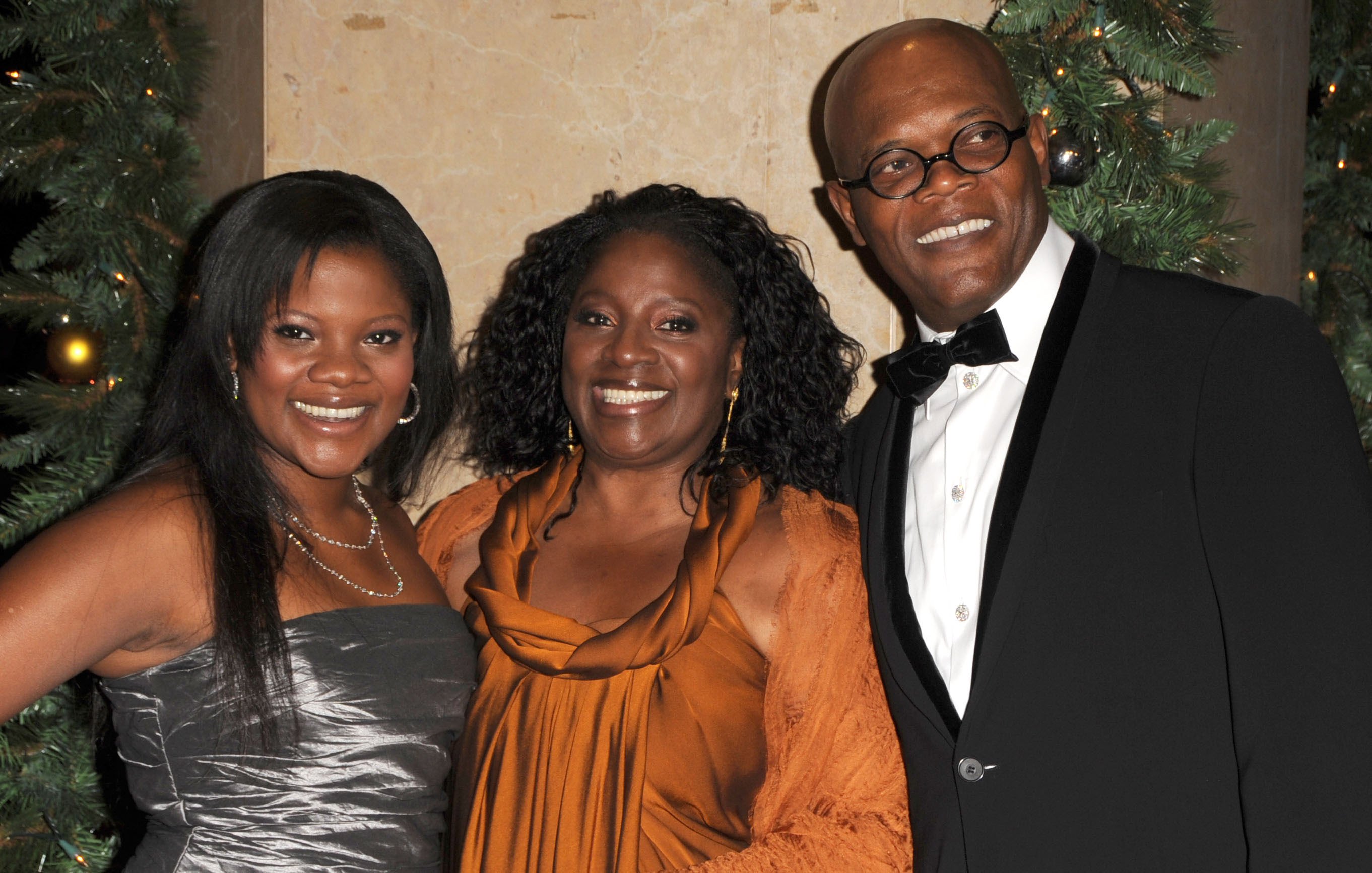 Samuel L. Jackson (far R) and wife LaTanya Richardson (C) and daughter Zoe Jackson arrives at the 23rd Annual American Cinematheque Awards on December 1, 2008 in Beverly Hills, California | Source: Getty Images 