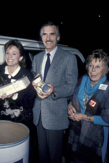 Valerie Harper, Dennis Weaver and Gerry Weaver at LIFE event. Image Credit: Getty Images Valerie Harper, Dennis Weaver and Gerry Weaver at LIFE event. Image Credit: Getty Images
