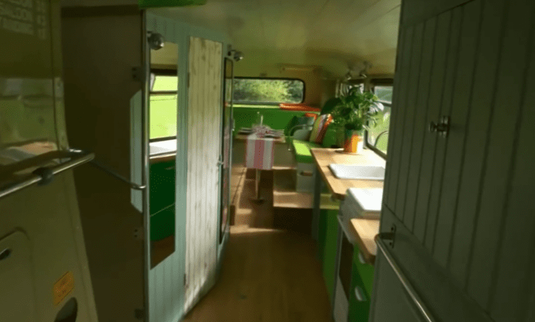 Interior of the bus which was transformed into a stylish mobile home | Source: air.tv/NationalEXPLORE CHANNEL