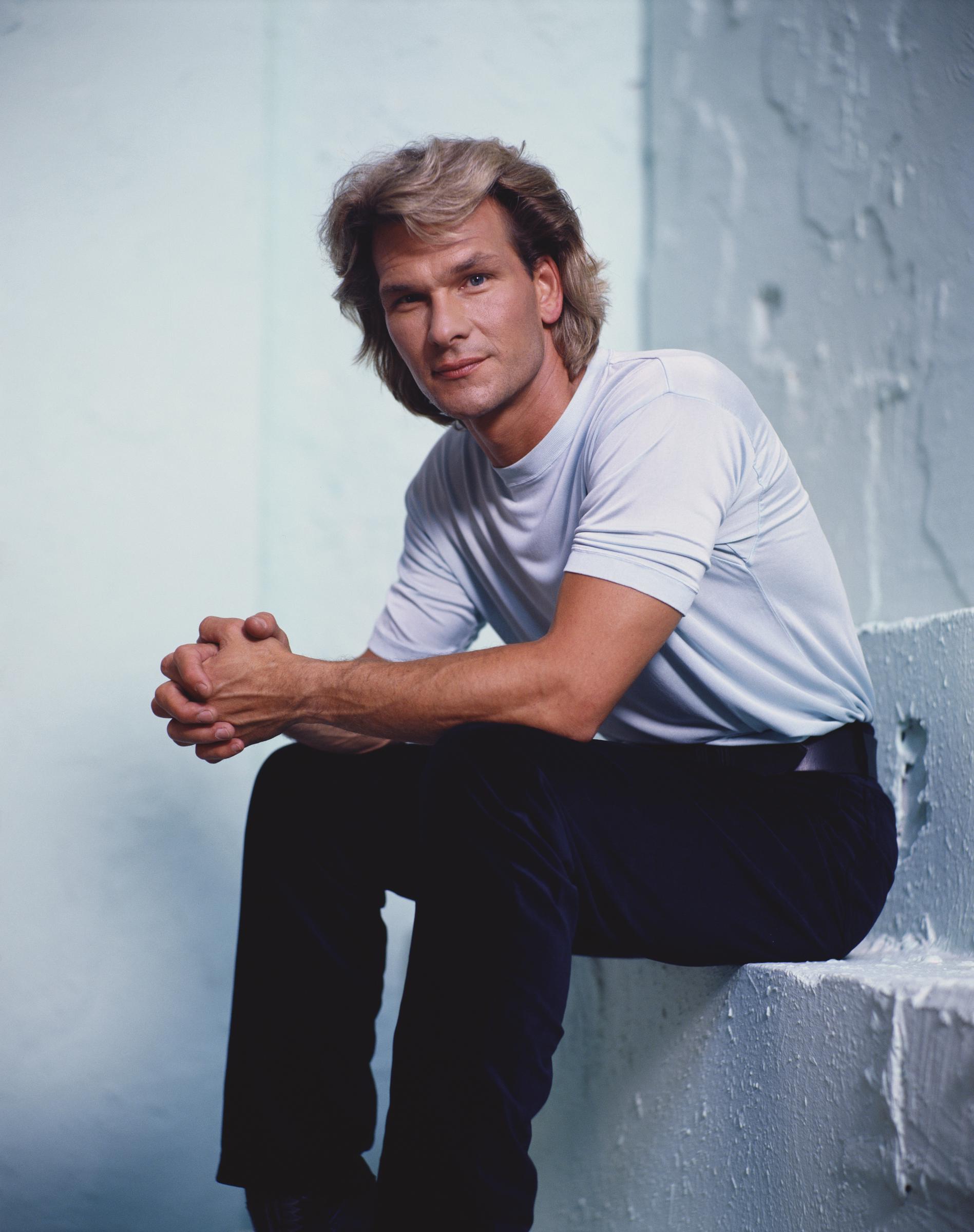 Patrick Swayze circa 1990. | Source: Getty Images