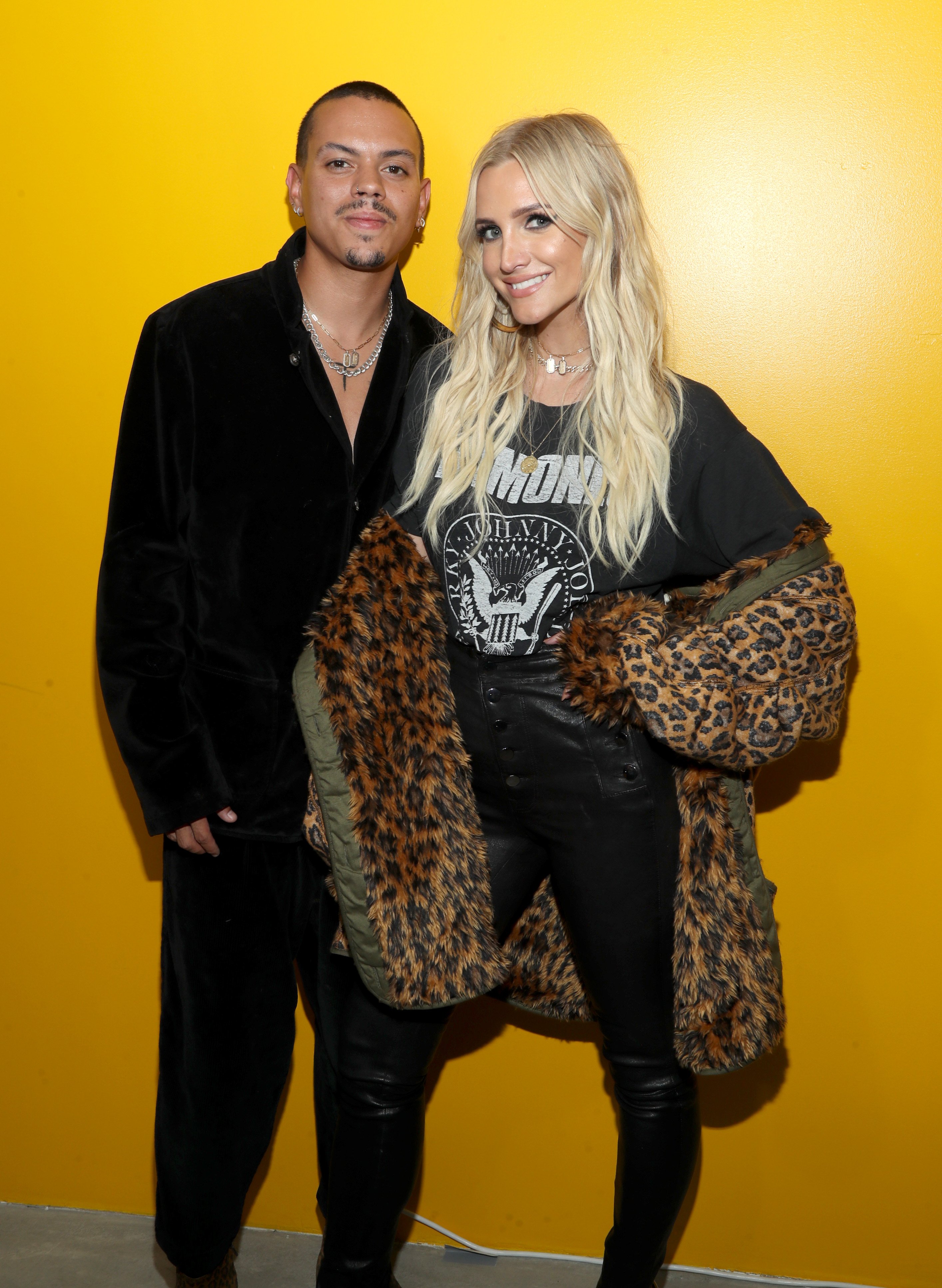 Evan Ross and his wife Ashlee Simpson Ross at "The Art of Clean Vapor" in Los Angeles, 2019 | Source: Getty Images