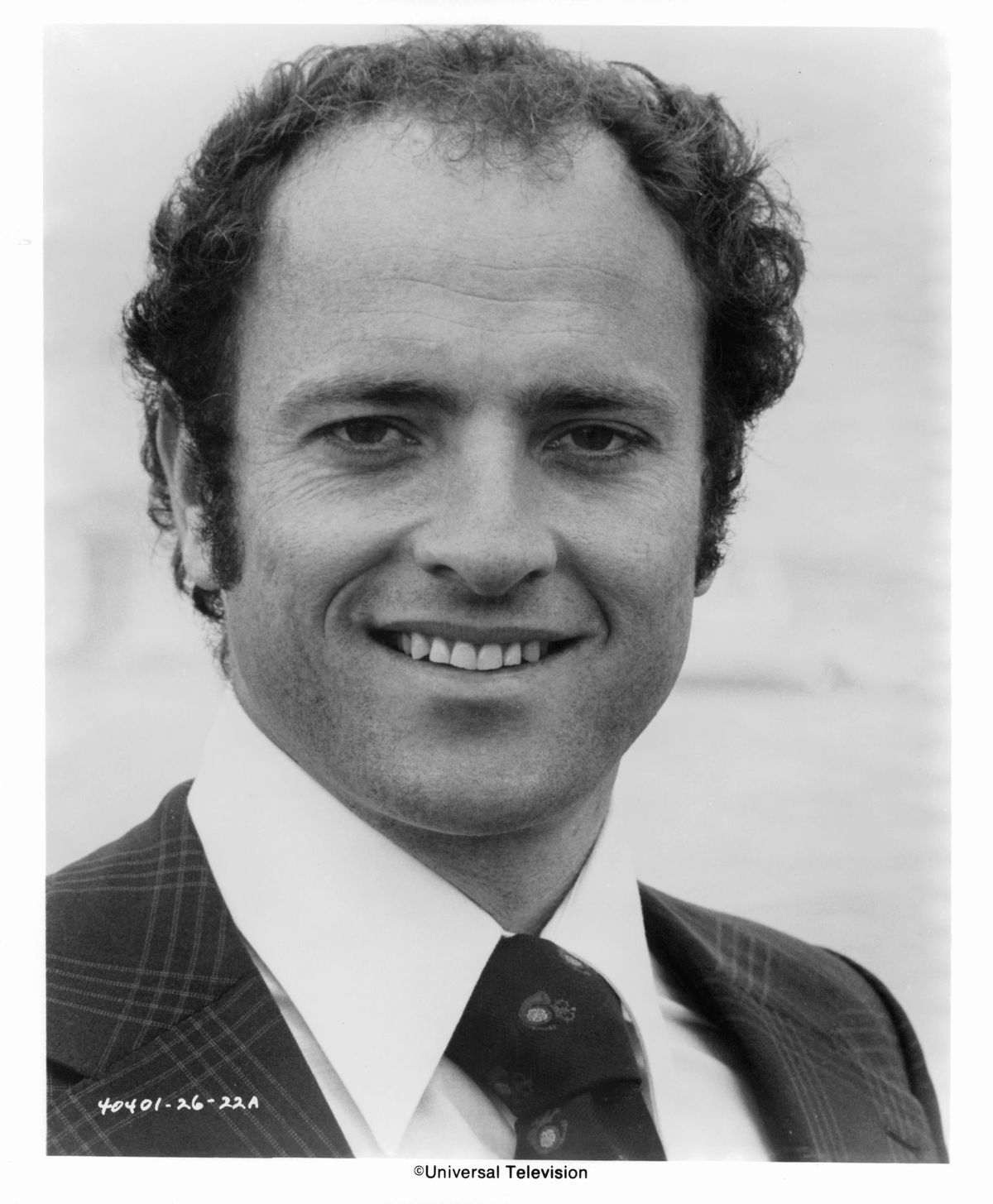 Kevin Dobson im Werbeporträt für die Fernsehserie 'Kojak', circa 1975. (Foto von Universal TV) | Quelle: Getty Images Kevin Dobson im Werbeporträt für die Fernsehserie 'Kojak', circa 1975. (Foto von Universal TV) | Quelle: Getty Images