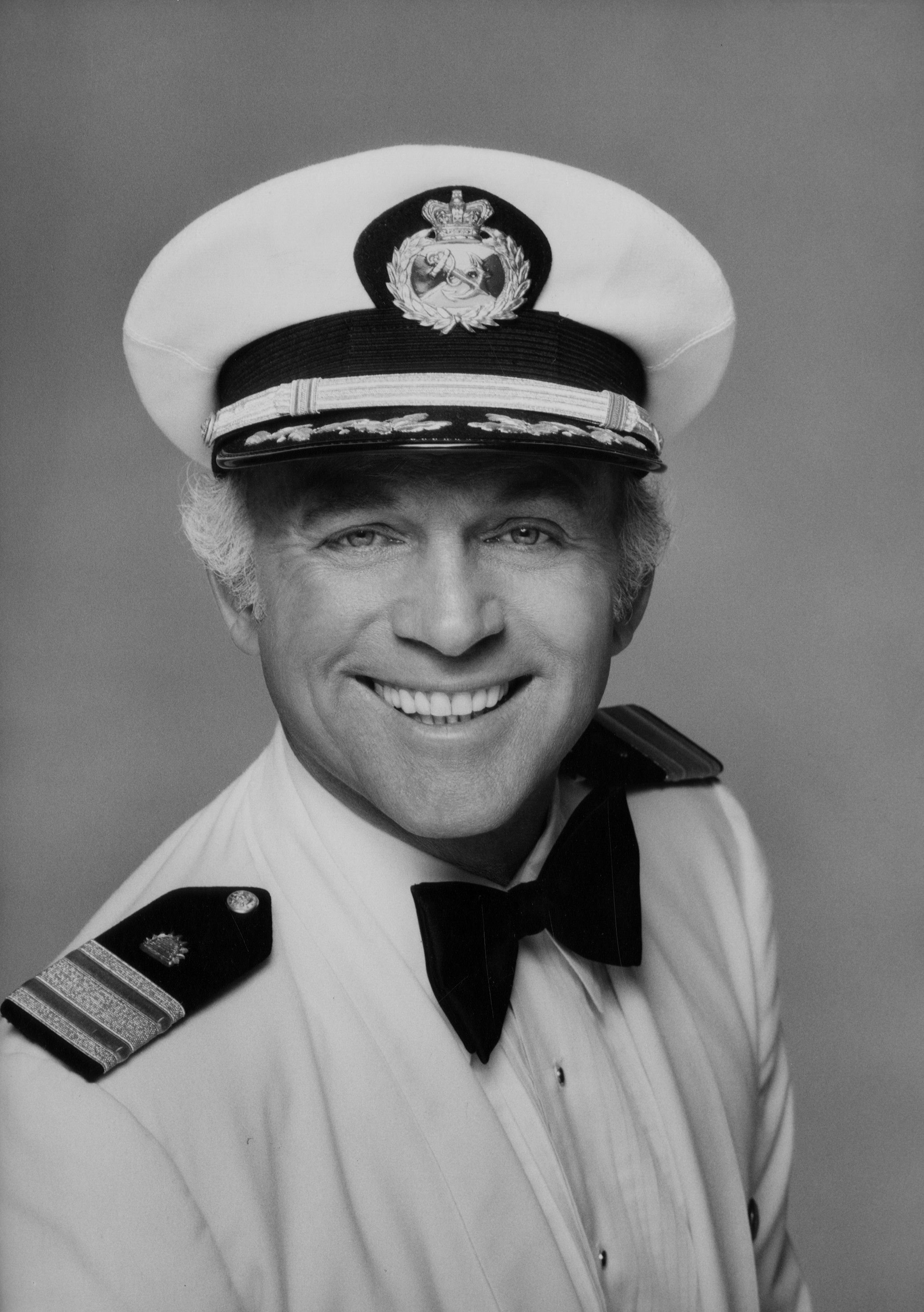 Gavin MacLeod as Captain Stubing on the set of "The Love Boat" in 1978 | Source: Getty Images