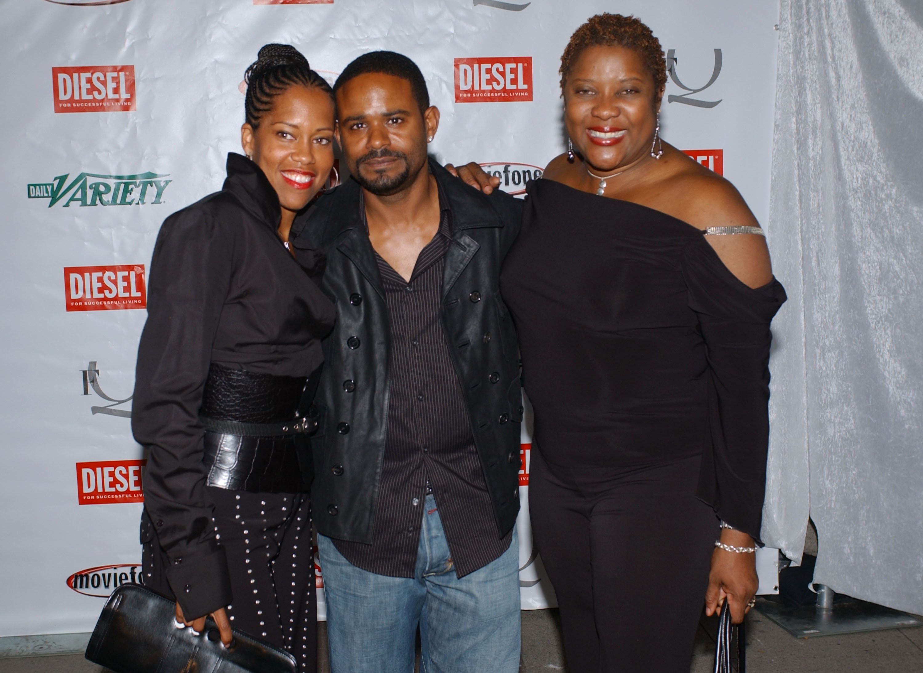 Regina King, Ian Alexander Sr., and Loretta Devine at the 2004 Toronto International Film Festival | Source: Getty Images