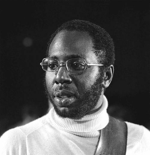 Curtis Mayfield performing for Dutch television in 1972 | Photo: Wikimedia Commons Images, CC BY-SA 3.0 nl