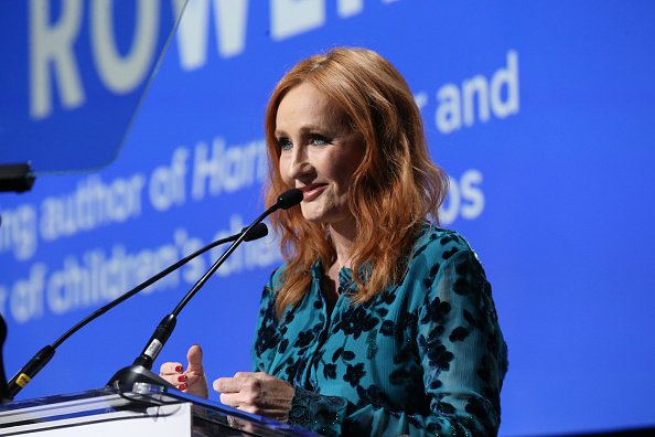 JK Rowling à New York le 12 décembre 2019 à New York. | Photo : Getty Images JK Rowling à New York le 12 décembre 2019 à New York. | Photo : Getty Images