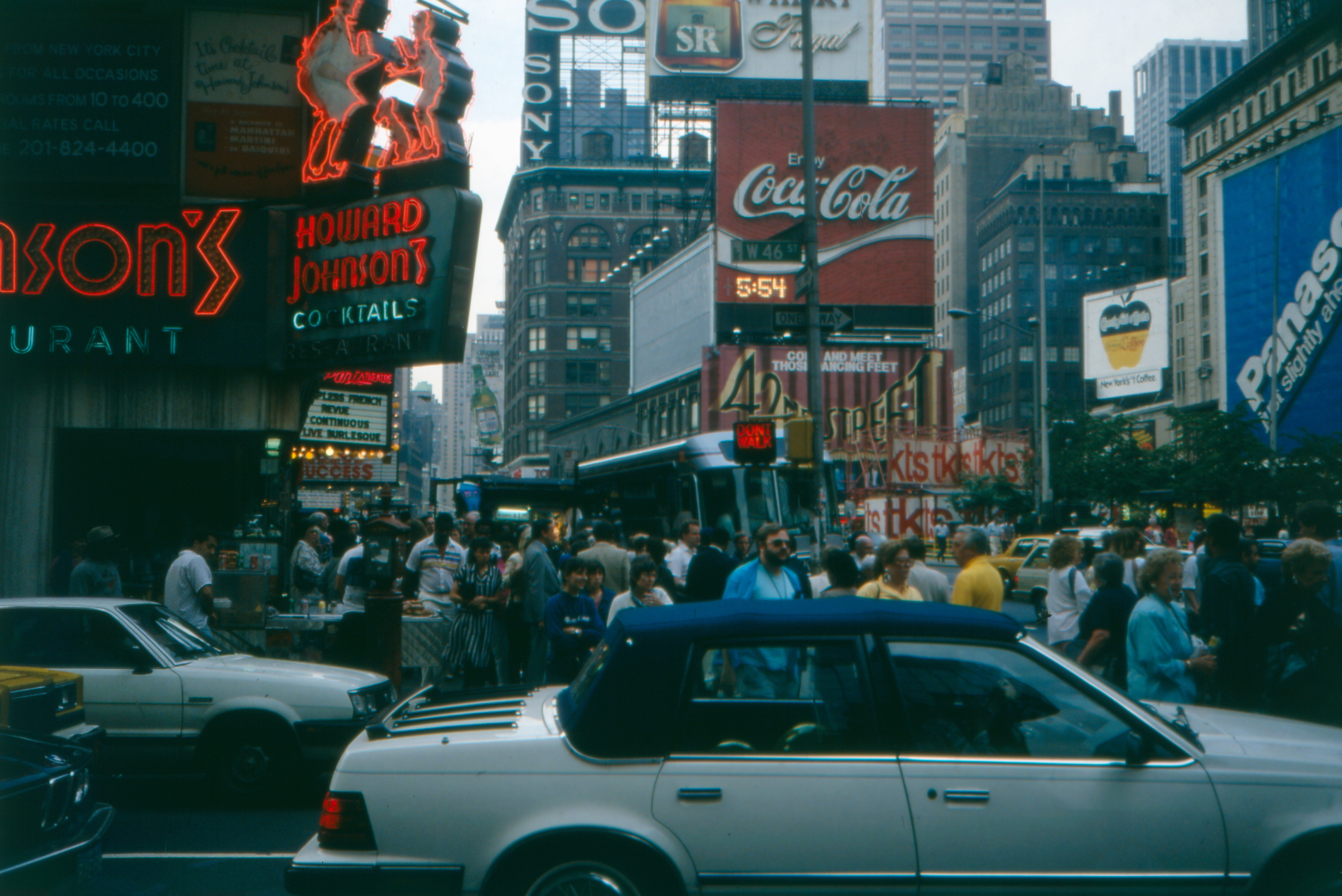 Times Square, New York City, circa 1980. | Source: Getty Images