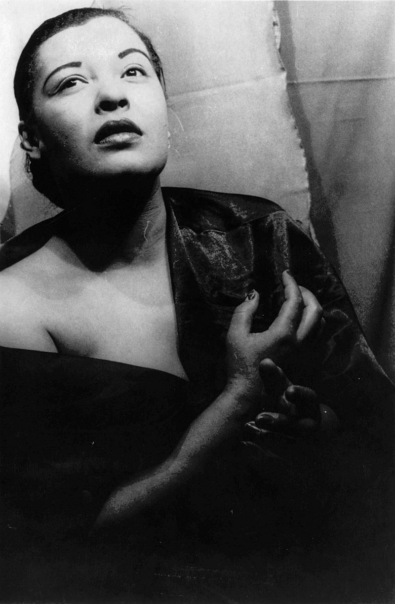 Publicity shot of Billie Holiday taken in 1949 | Source: Wikimedia
