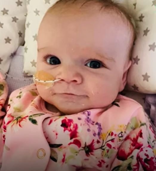 La bebé Erin Bates, de seis meses, sobreviviente al coronavirus. | Foto: Youtube/Good Morning America