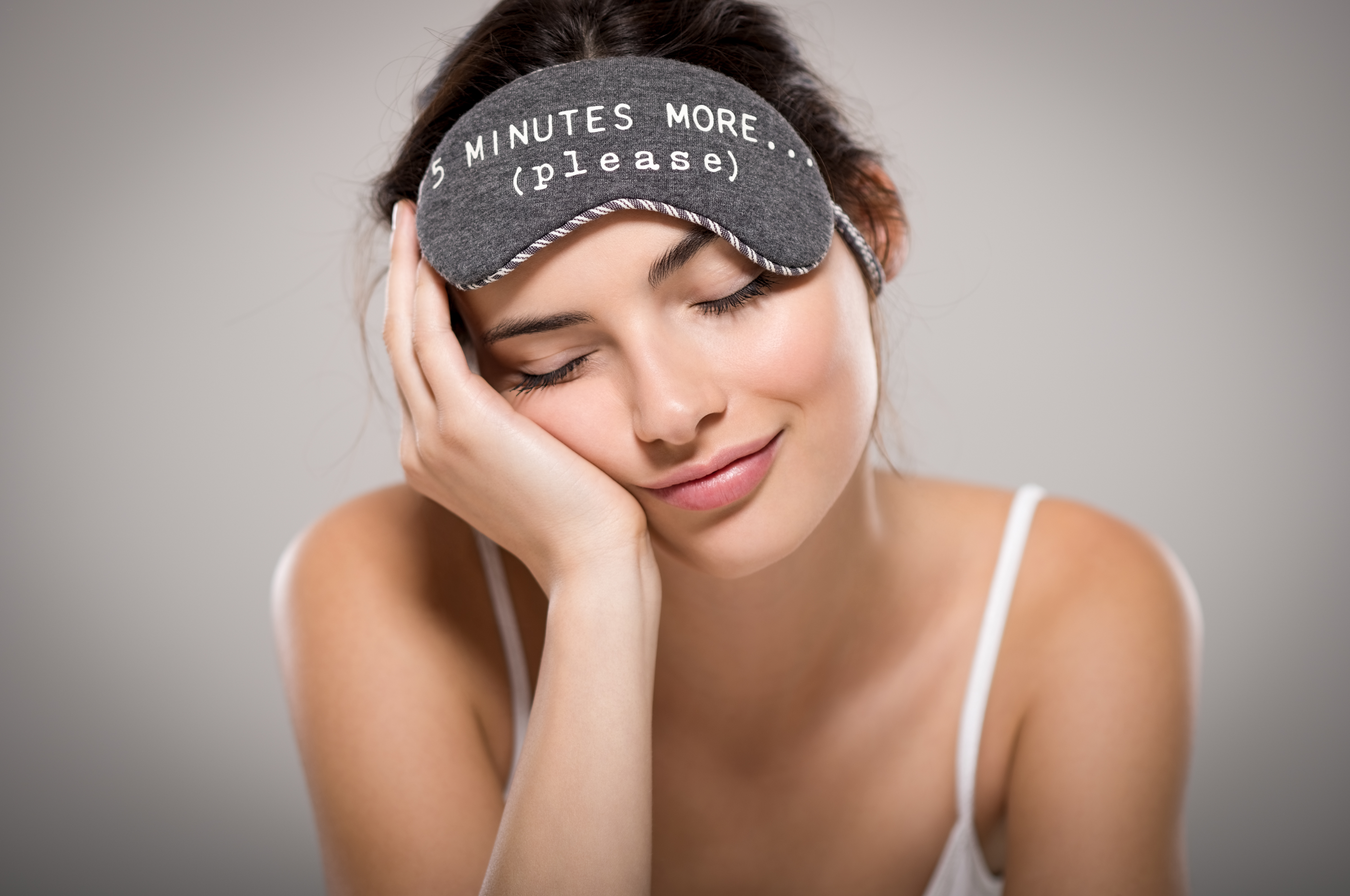Young beautiful woman sleeping with eye mask | Photo: Shutterstock.com Young beautiful woman sleeping with eye mask | Photo: Shutterstock.com