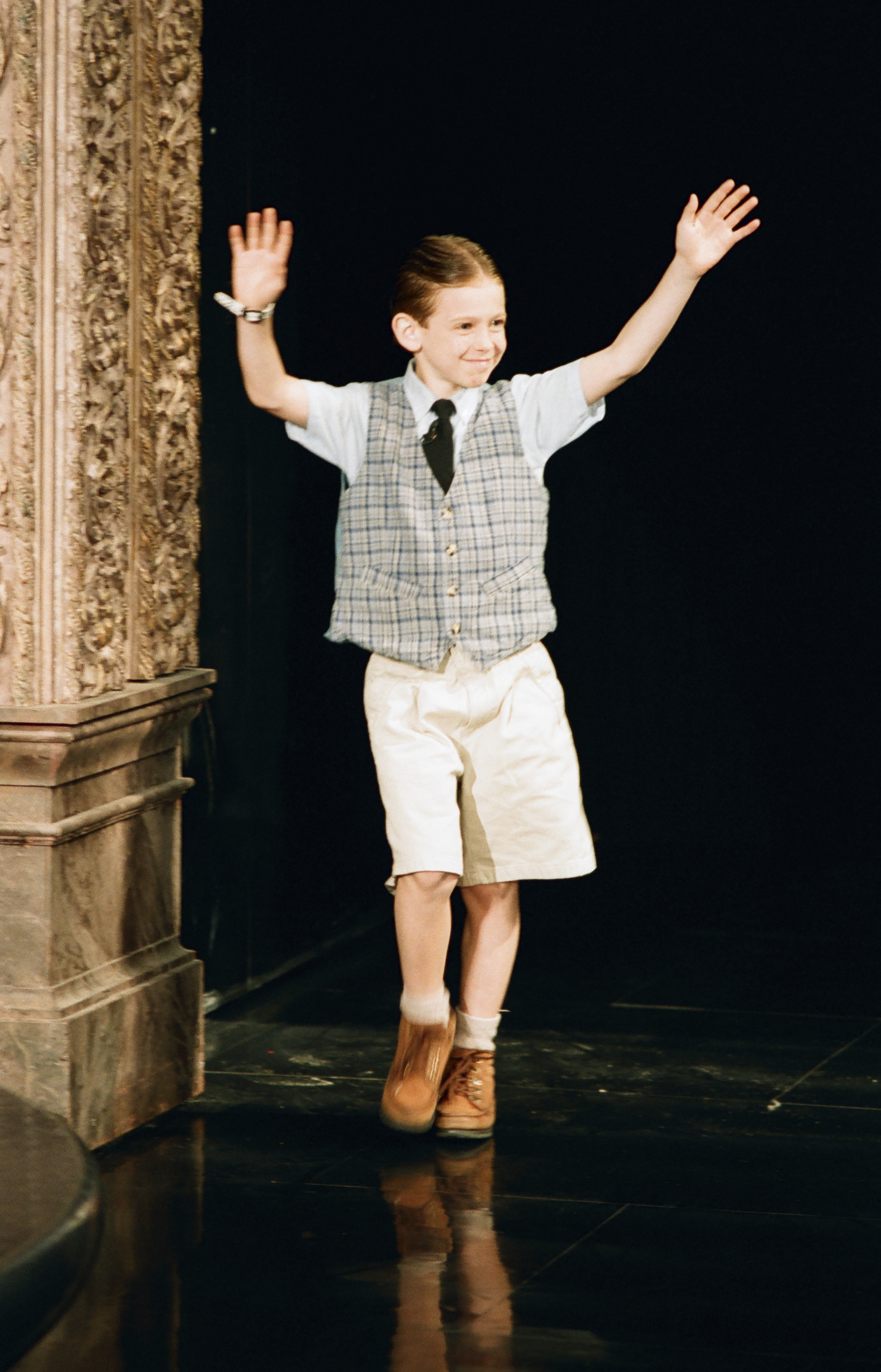 Bug Hall arrives for an appearance on "The Tonight Show with Jay Leno" on July 27, 1994 | Source: Getty Images