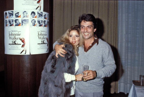 La cantante María Jiménez junto a su esposo, el actor español Pepe Sancho. | Foto: Getty Images