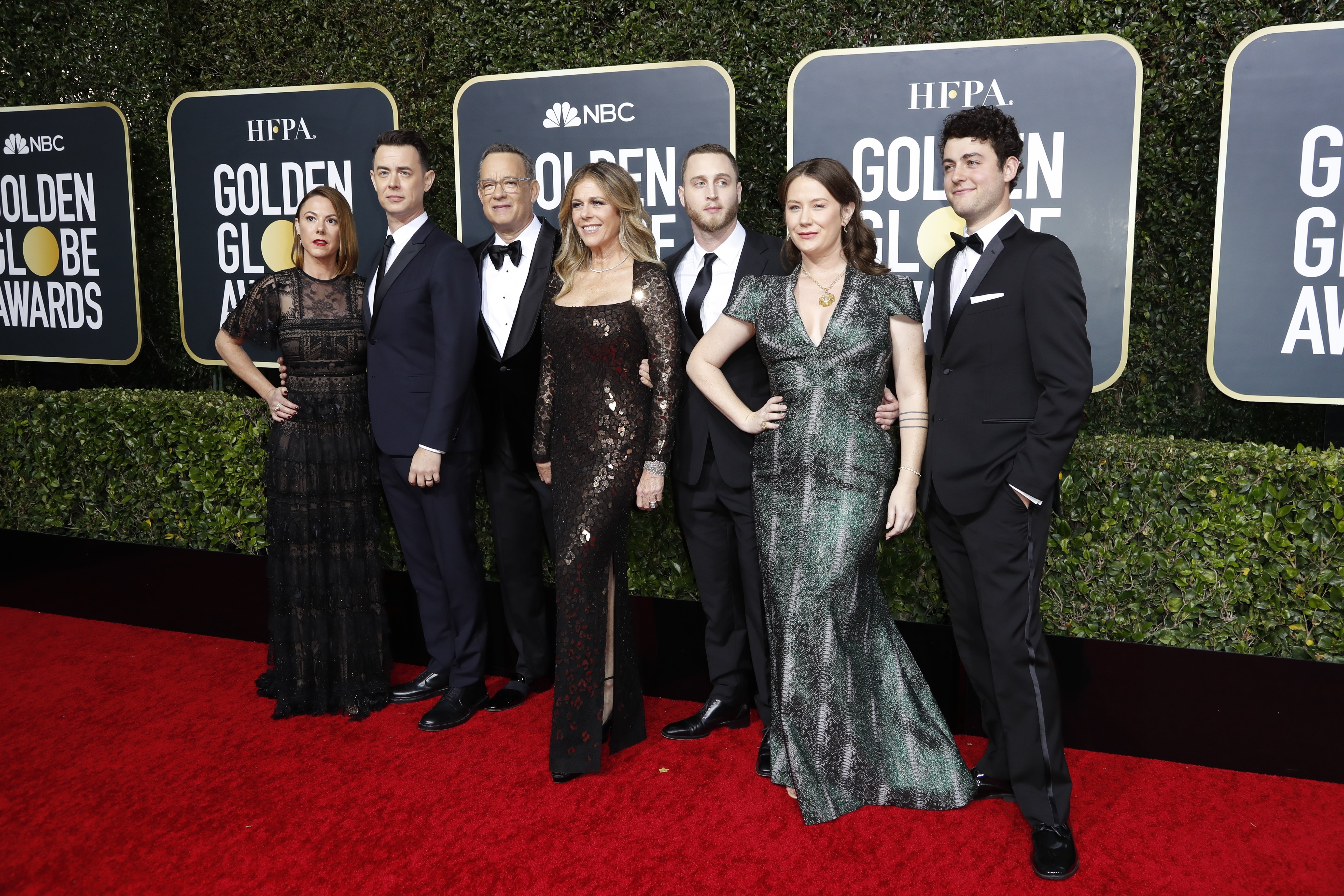 (L-R) Samantha Bryant, Colin Hanks, Tom Hanks, Rita Wilson, Chet Hanks, Elizabeth Hanks, and Truman Hanks arrive at the 77th Golden Globe Awards at the Beverly Hilton on January 5, 2020 | Source: Getty Images