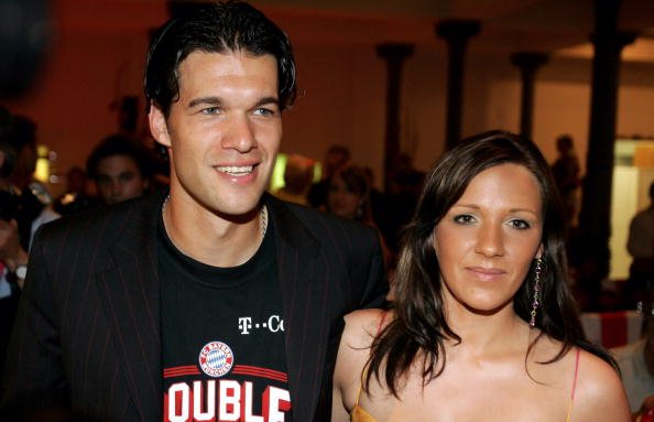 Michael Ballack of Bayern and his wife Simone celebrate winning the German Cup final between FC Schalke 04 and Bayern Munich May 28, 2005 in Berlin |  Source: Getty Images