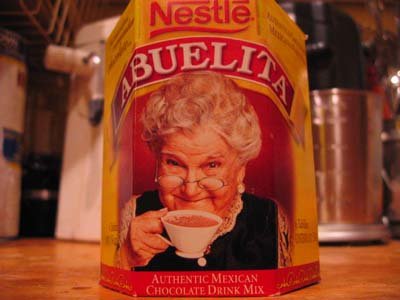 Chocolate Abuelita de Nestlé con la imagen de Sara García | Foto: Flickr Chocolate Abuelita de Nestlé con la imagen de Sara García | Foto: Flickr
