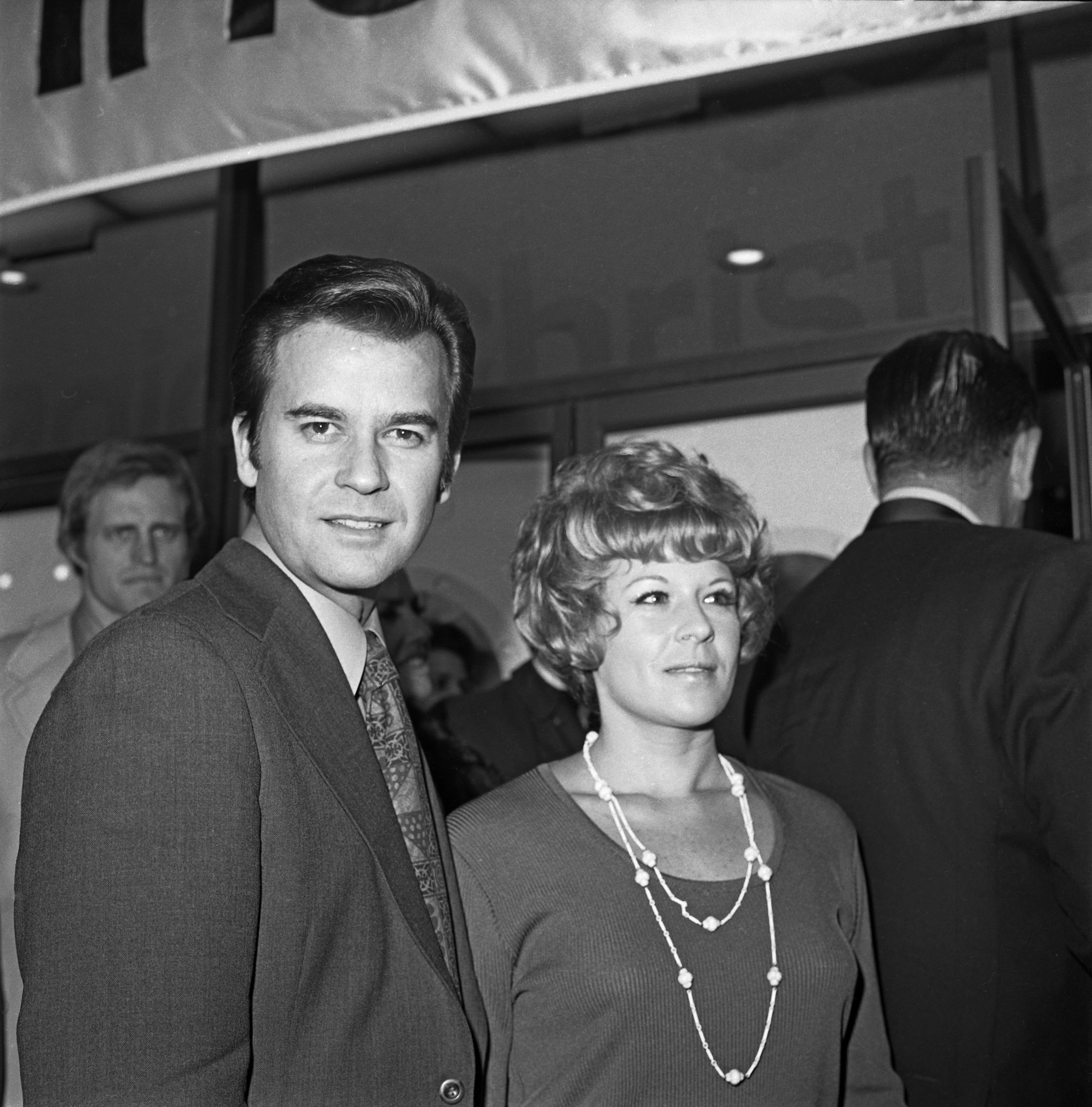Dick Clark and Loretta Clark on February 1970 in Los Angeles, California | Source: Getty Images