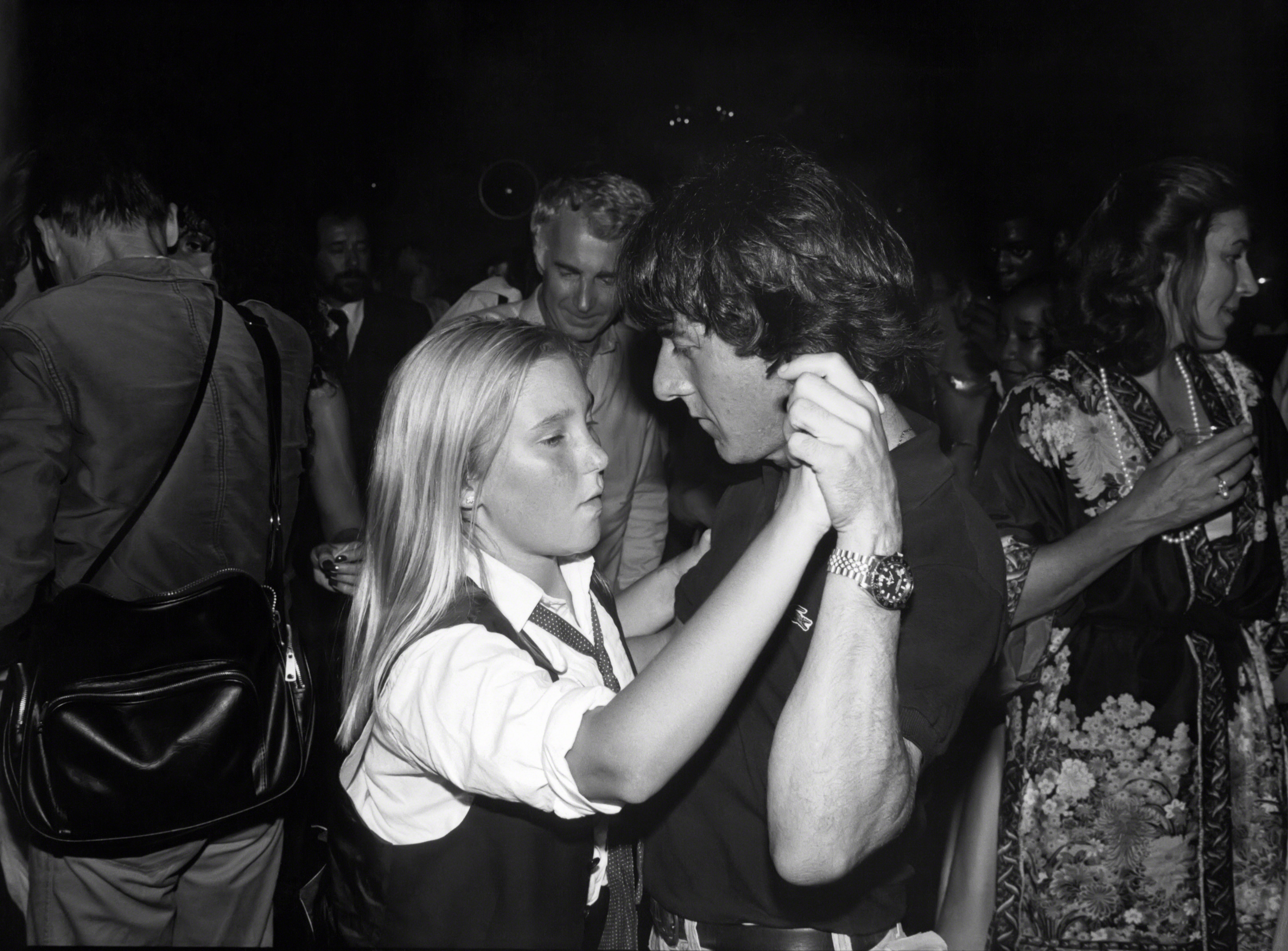 Dustin Hoffman dancing with his daughter, Karina at Xenon disco circa 1978 in New York City | Source: Getty Images
