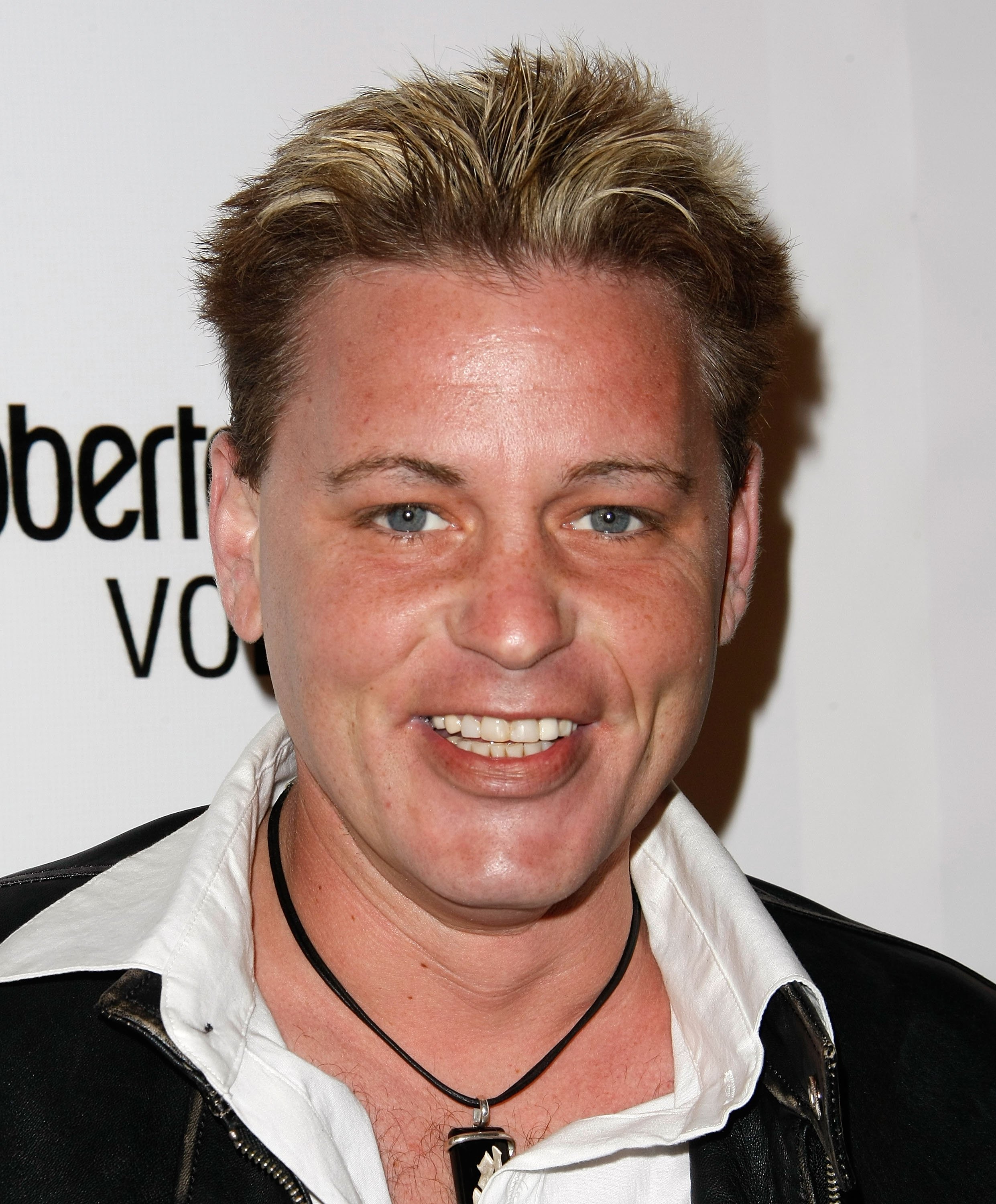 Corey Haim arrives at a Fashion Show on March 19, 2009, in Hollywood, California. | Source: Getty Images.