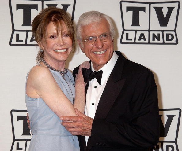 Mary Tyler Moore and Dick Van Dyke | Photo:Getty Images