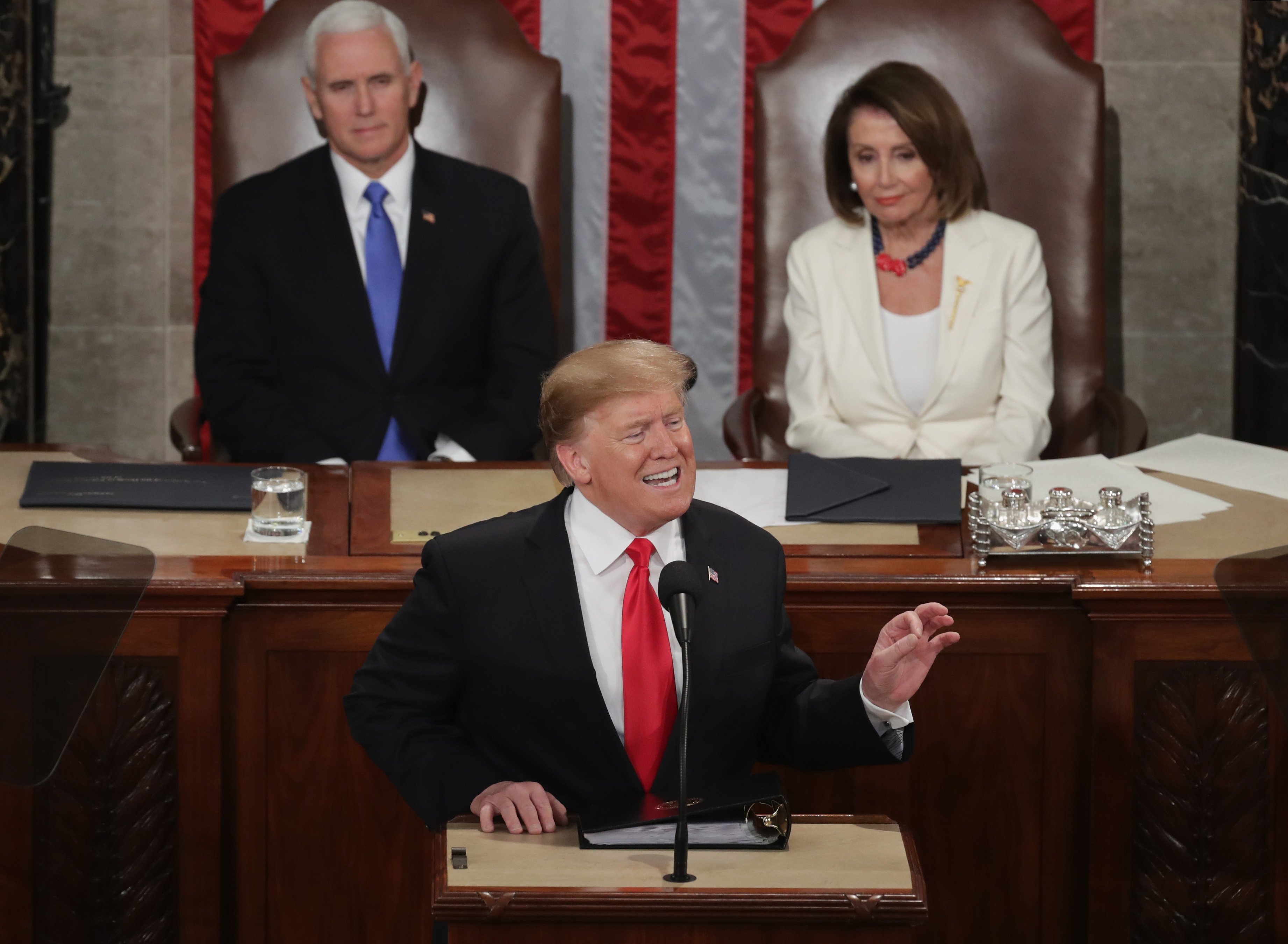 Donald Trump con Mike Pence y Nancy Pelosi | Imagen tomada de: Getty Donald Trump con Mike Pence y Nancy Pelosi | Imagen tomada de: Getty
