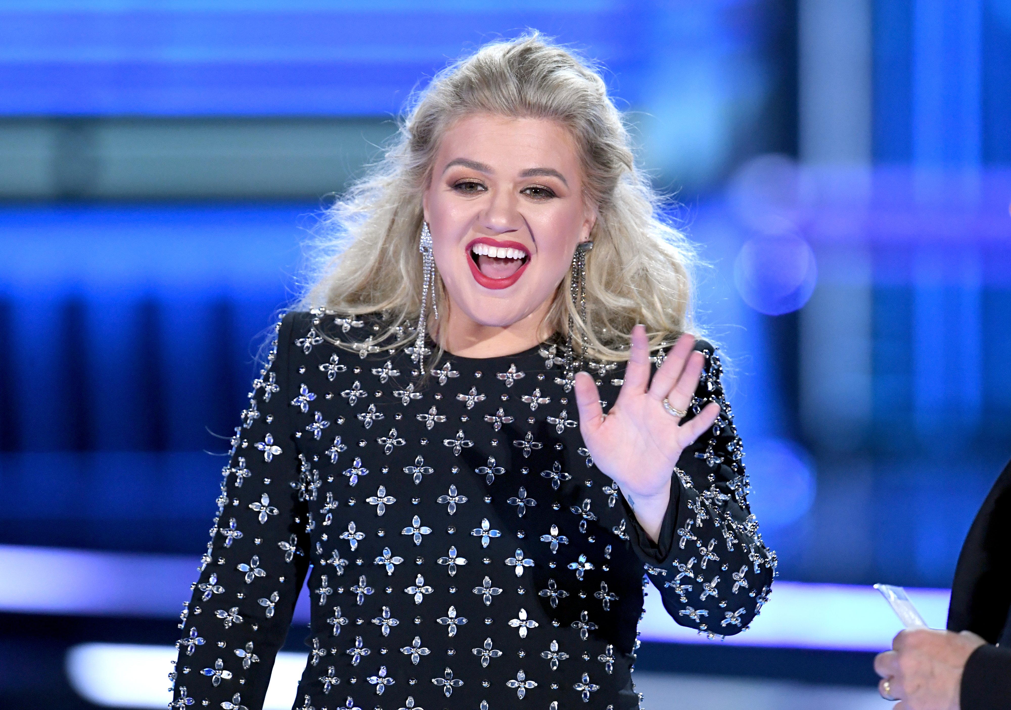 Kelly Clarkson speaks onstage during the 2019 Billboard Music Awards on May 01, 2019, in Las Vegas, Nevada. | Source: Getty Images.