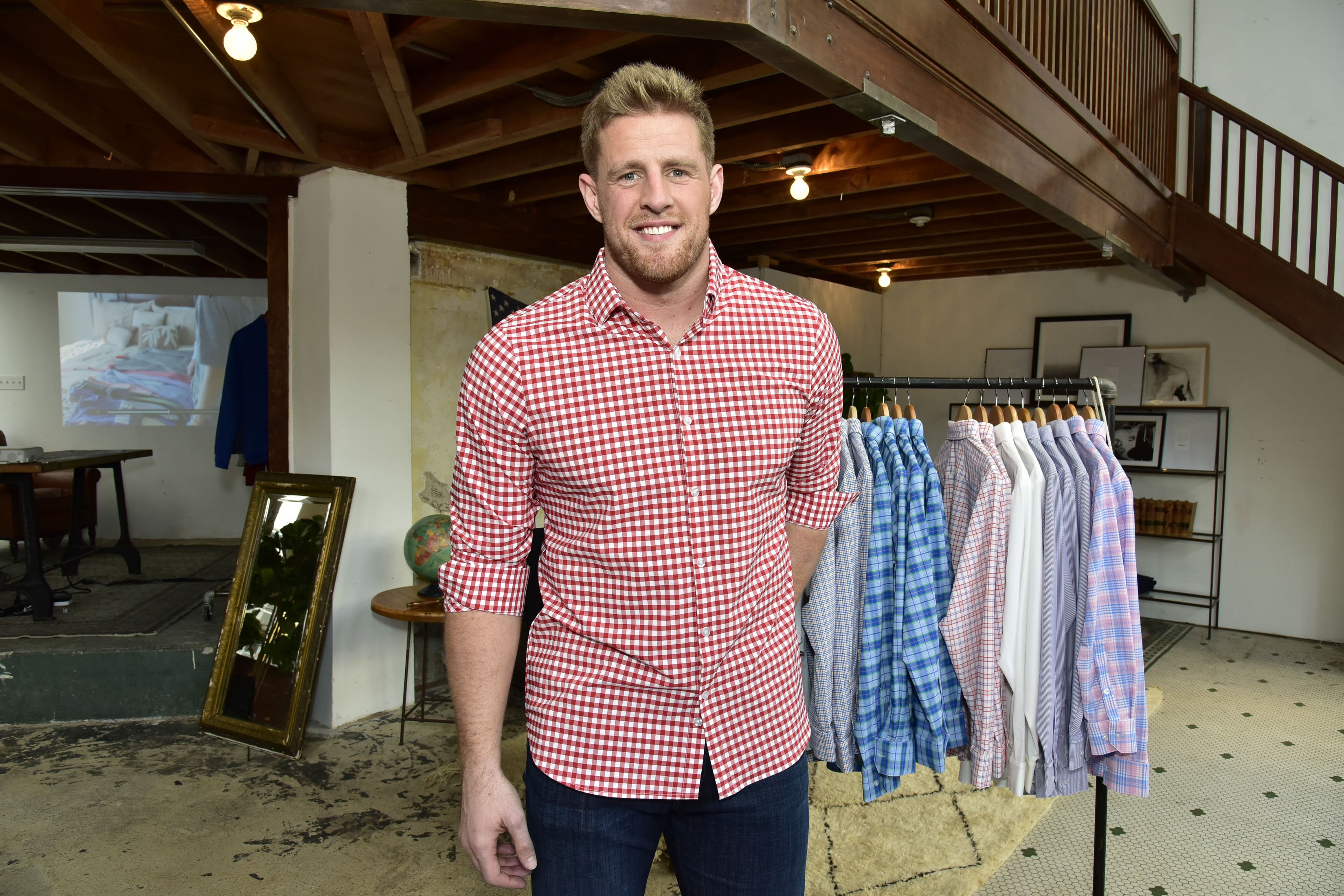 J.J. Watt attends the J.J. Watt At Mizzen+Main Pop-Up Shop In San Francisco on February 4, 2016 in San Francisco, California. | Photo: Getty Images