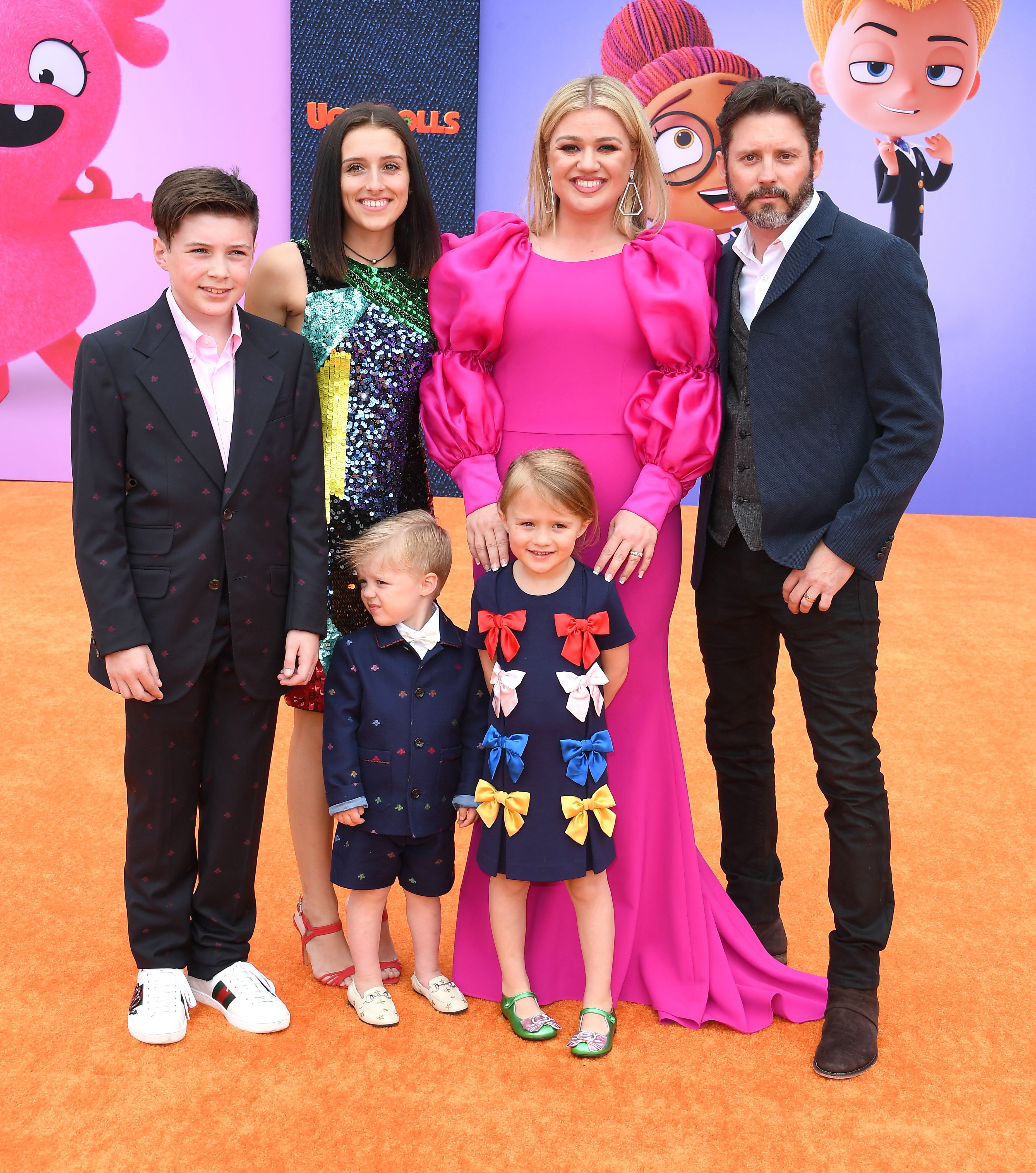 Seth Blackstock, Remington Alexander Blackstock, Savannah Lee, Kelly Clarkson, River Rose Blackstock, and Brandon Blackstock at the STX Films world premiere of "UglyDolls" on April 27, 2019, in Los Angeles, California. | Source: Getty Images