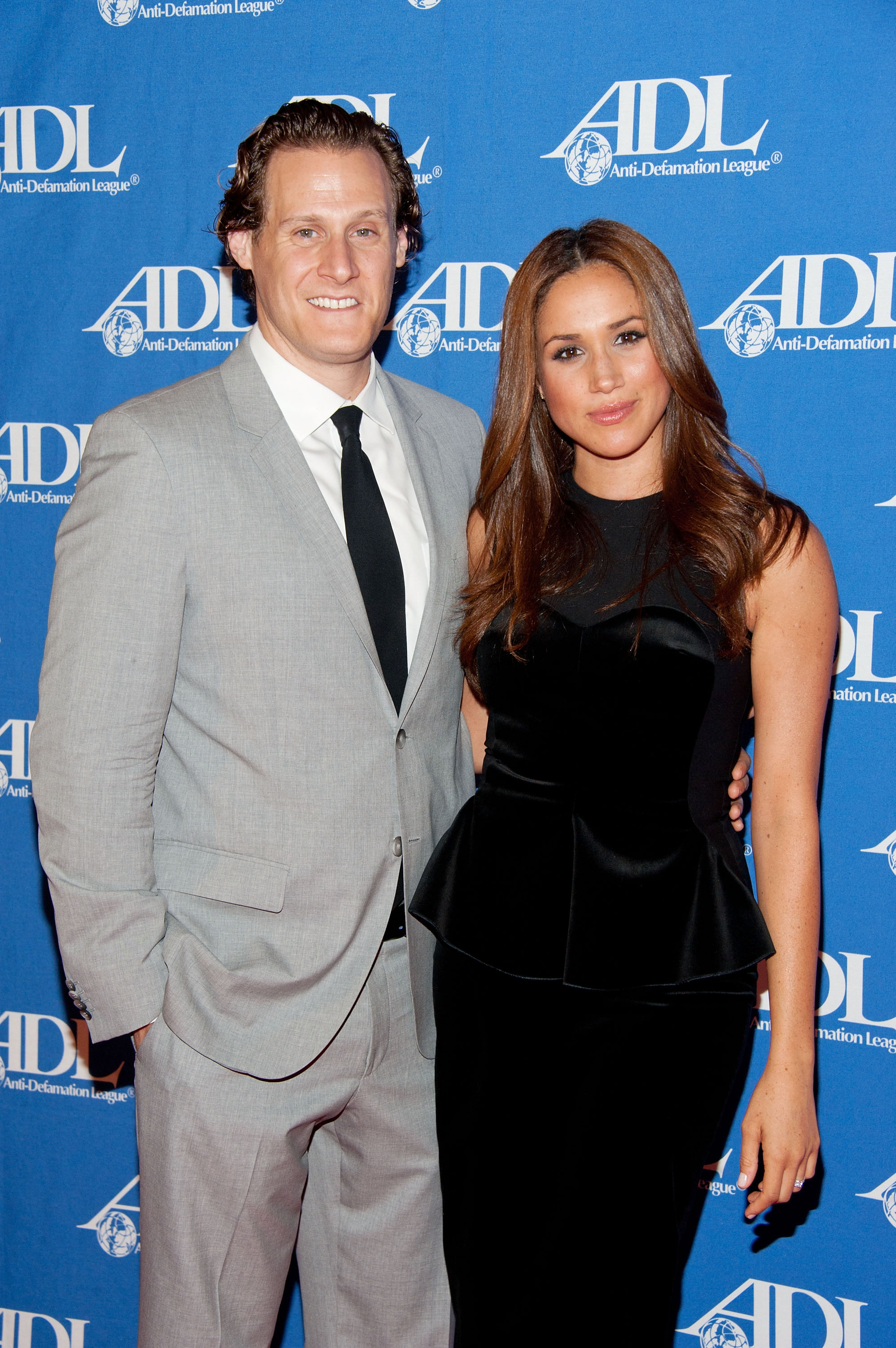 Trevor Engelson and Meghan Markle at the Anti-Defamation League Entertainment Industry Awards Dinner on October 11, 2011, in Beverly Hills, California. | Source: Getty Images