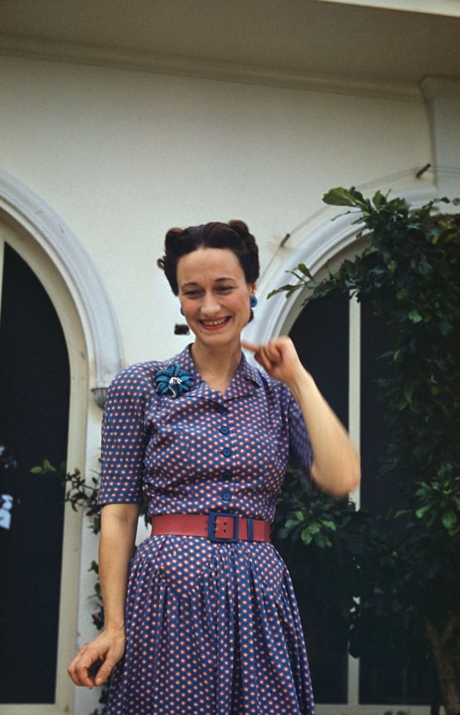 Wallis, duquesa de Windsor, en el exterior de la Casa de Gobierno el 1 de enero de 1942. | Foto: Getty Images