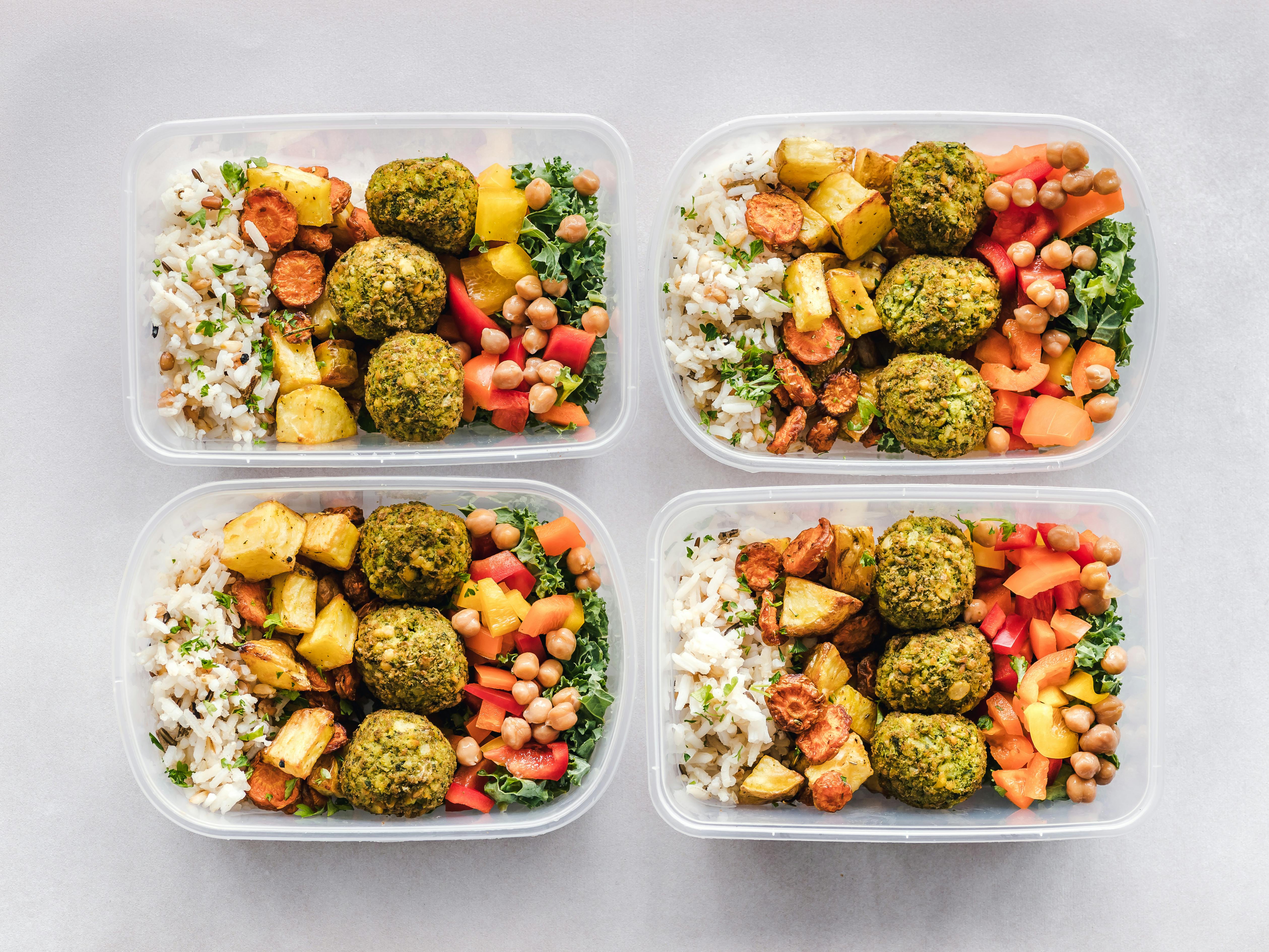 Meals in individual containers for meal prepping | Source: Pexels