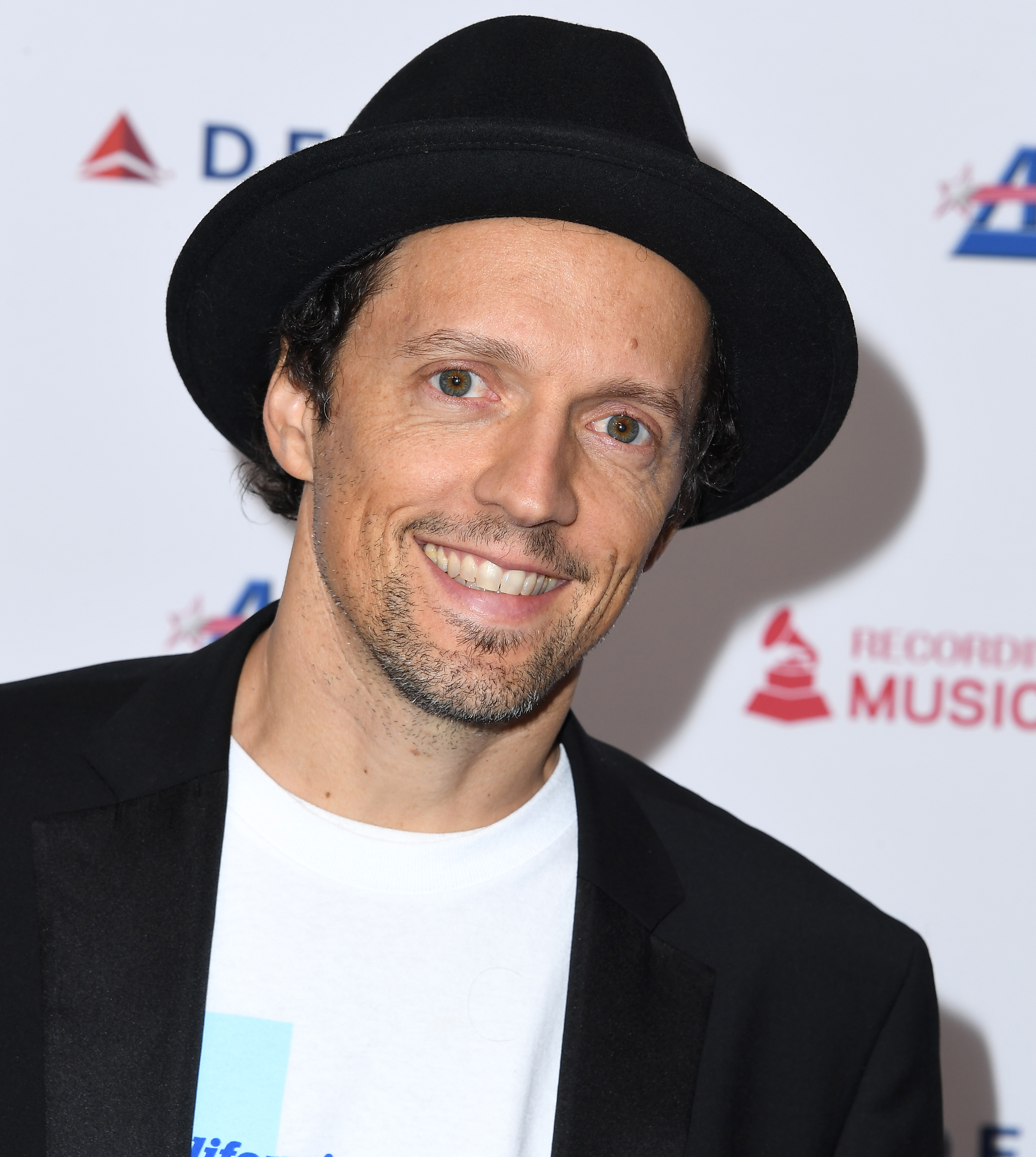 Jason Mraz arrives at the 2020 MusiCares Person of the Year honoring Aerosmith at West Hall in the Los Angeles Convention Center on January 24, 2020, in Los Angeles, California. | Source: Getty Images