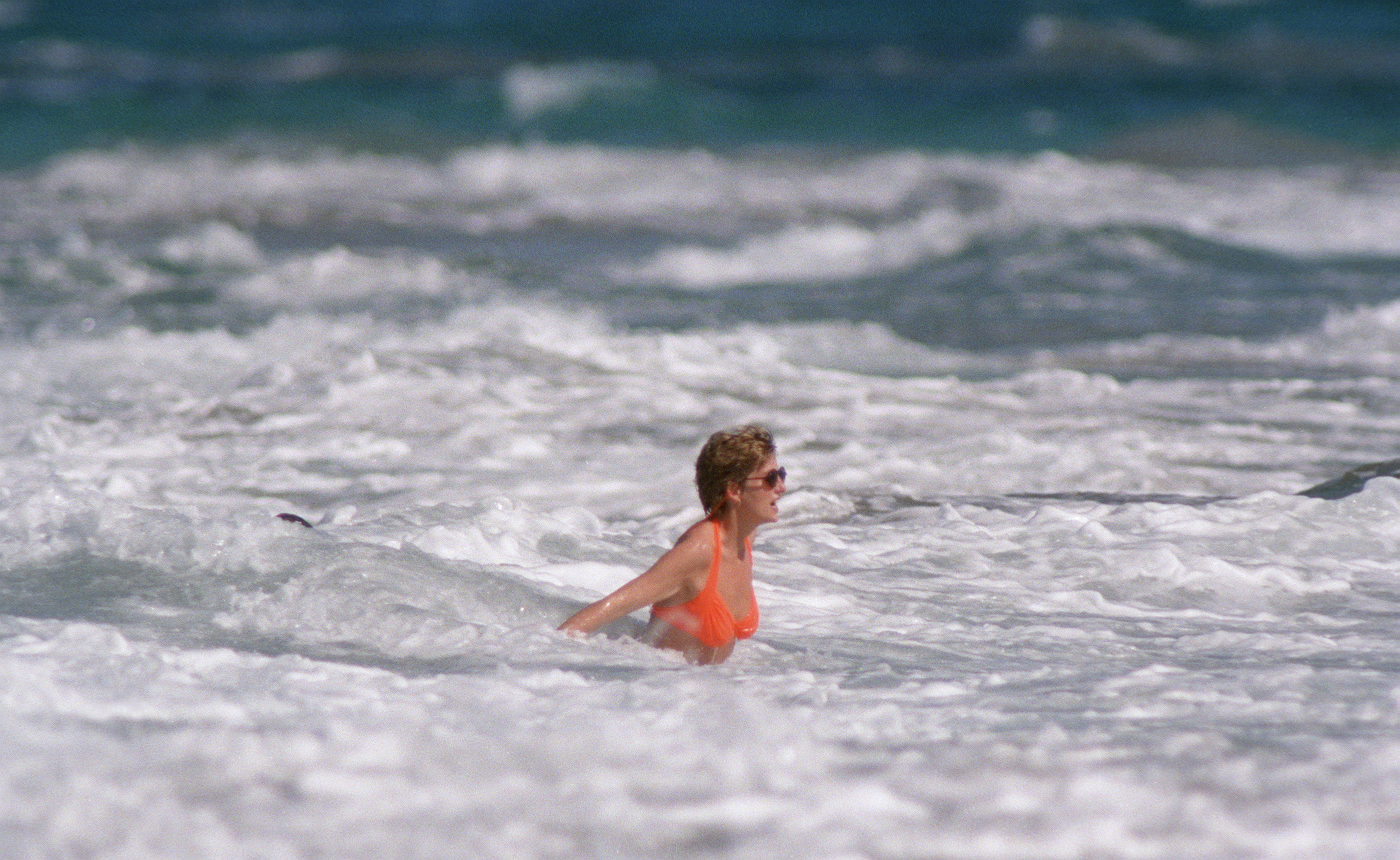 Diana, Princess of Wales, during a Caribbean holiday on January 2, 1993 in Nevis Island | Source: Getty Images