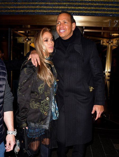 Jennifer Lopez and Alex Rodriguez leave Rockefeller Center  in New York City | Photo: Getty Images