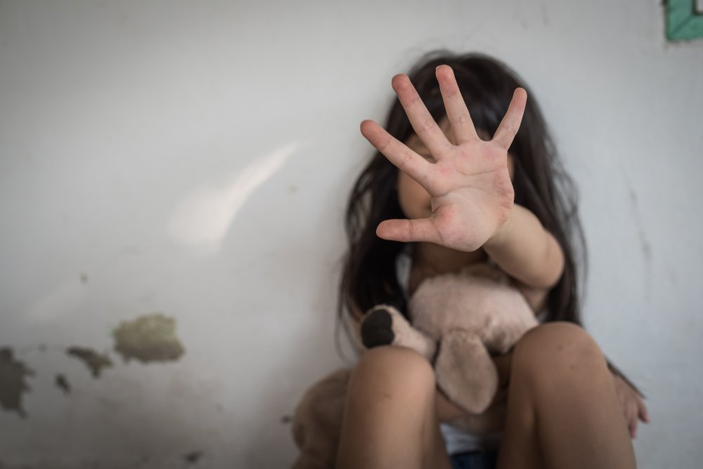Niña temerosa. Fuente: Shutterstock Niña temerosa. Fuente: Shutterstock