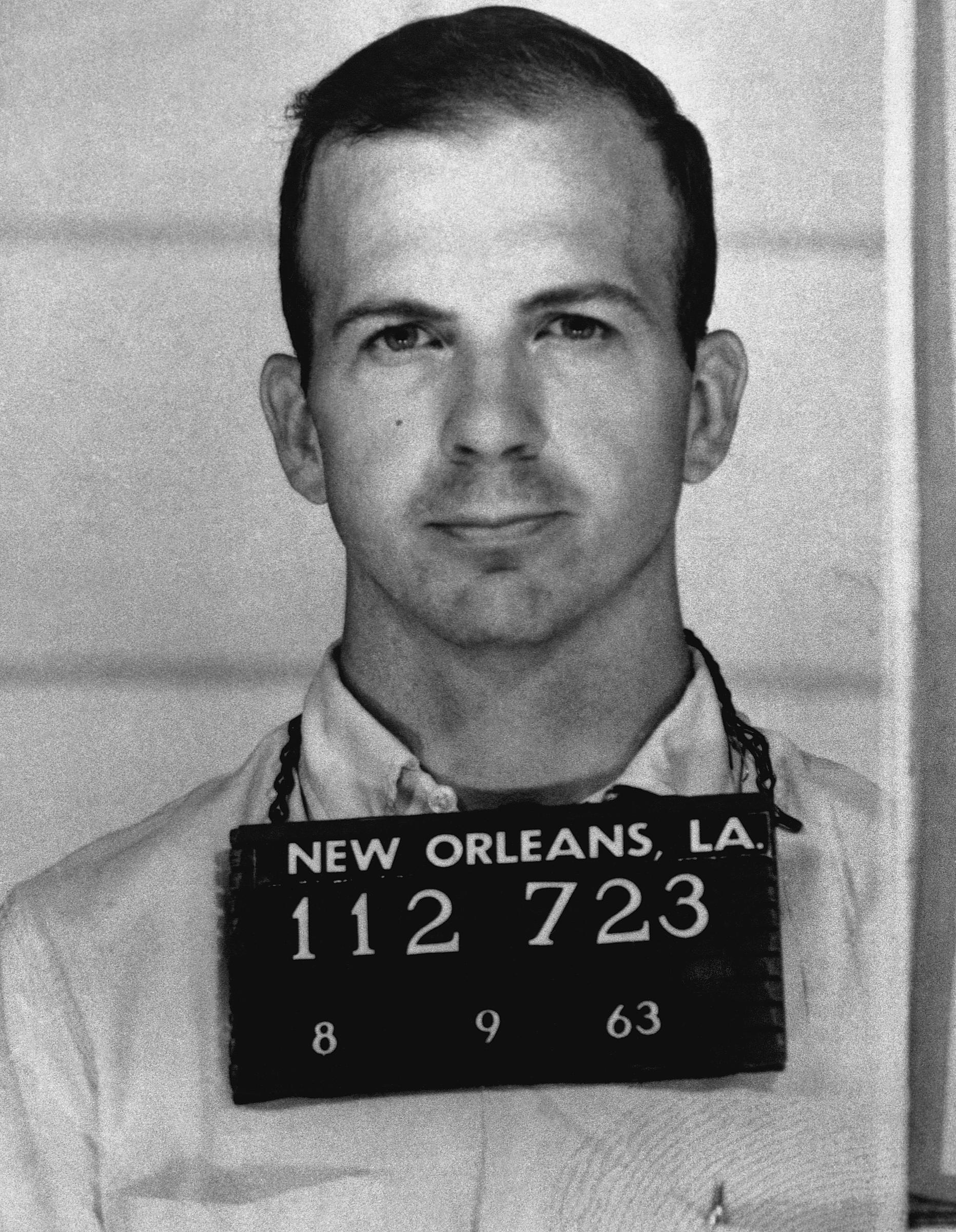 Lee Harvey Oswald in a police photo after being arrested for protesting US policy in Cuba, on August 8, 1963 | Source: Getty Images